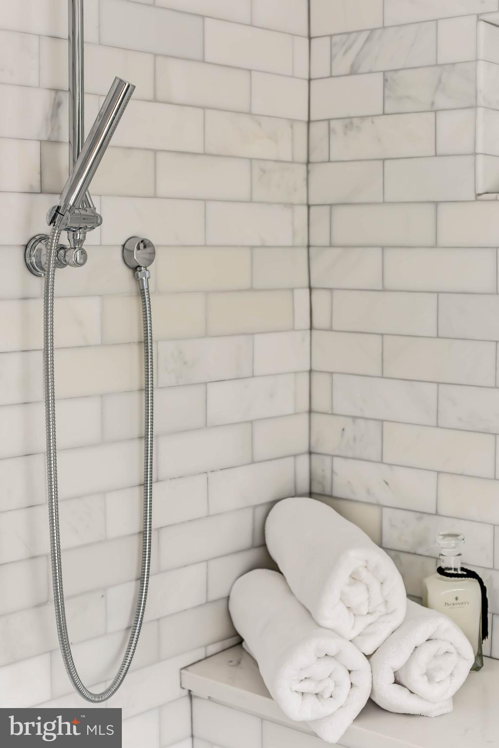 GREENACRES - Residential