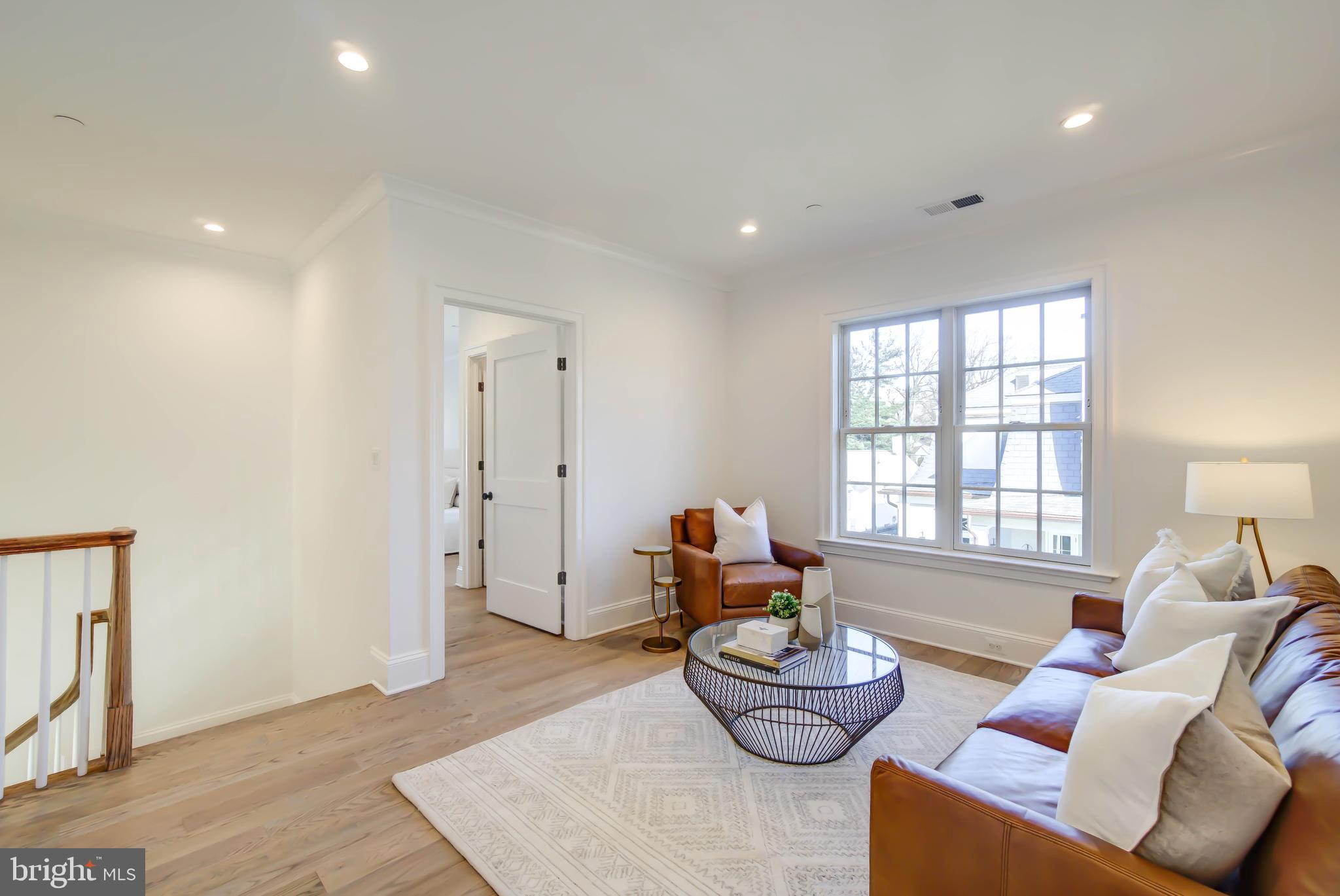 GREENACRES - Residential