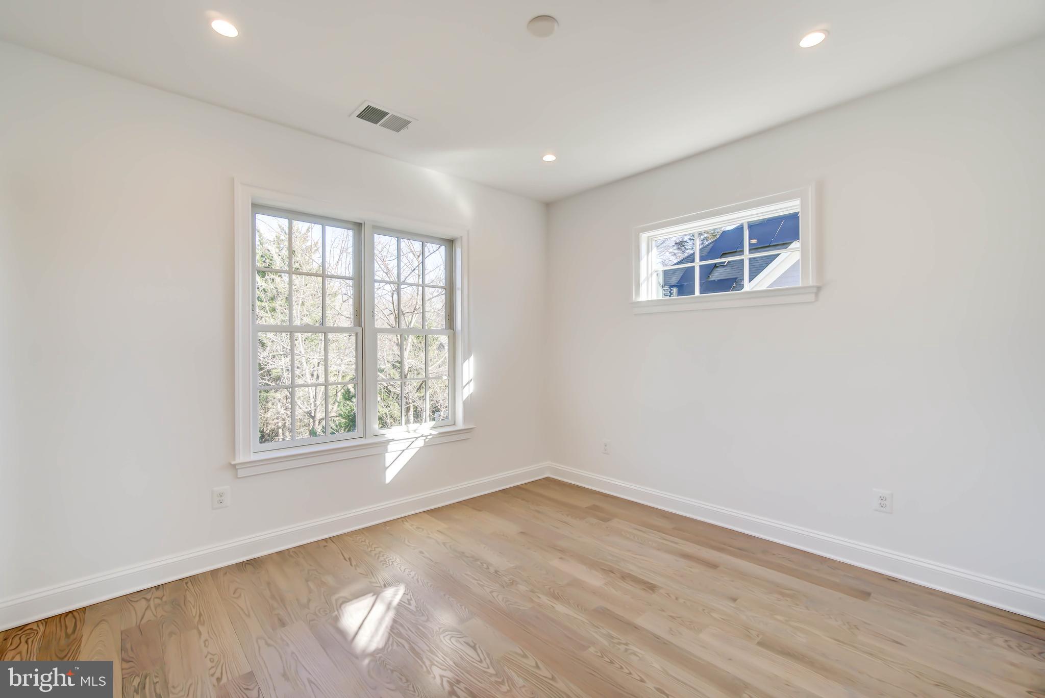 GREENACRES - Residential