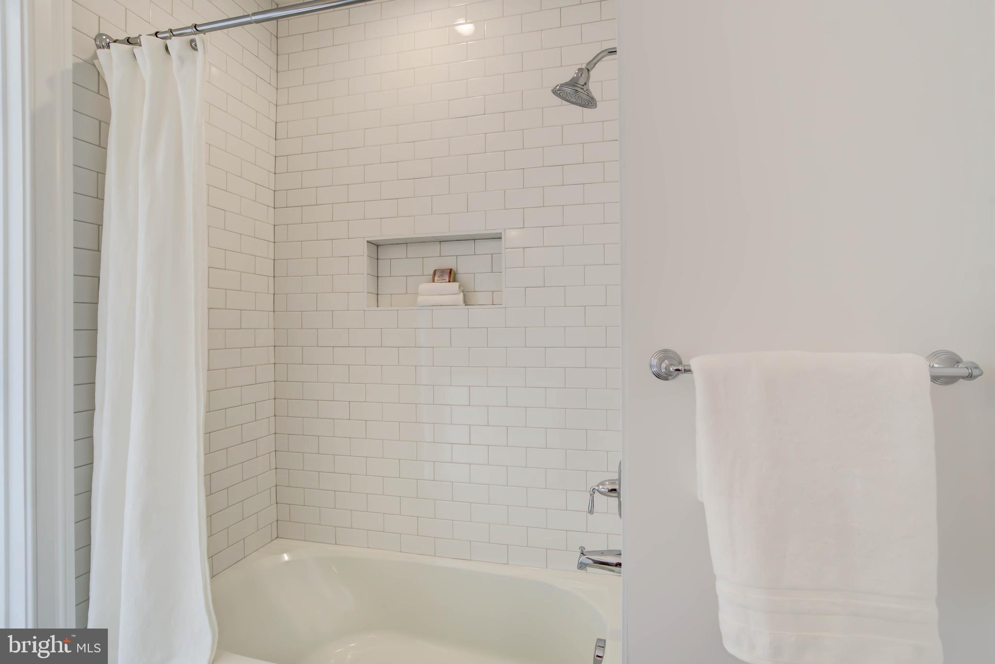 GREENACRES - Residential