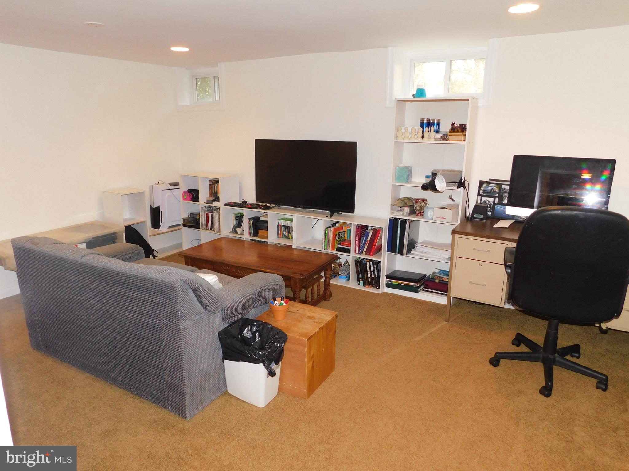 COGHILL ST - Residential Lease