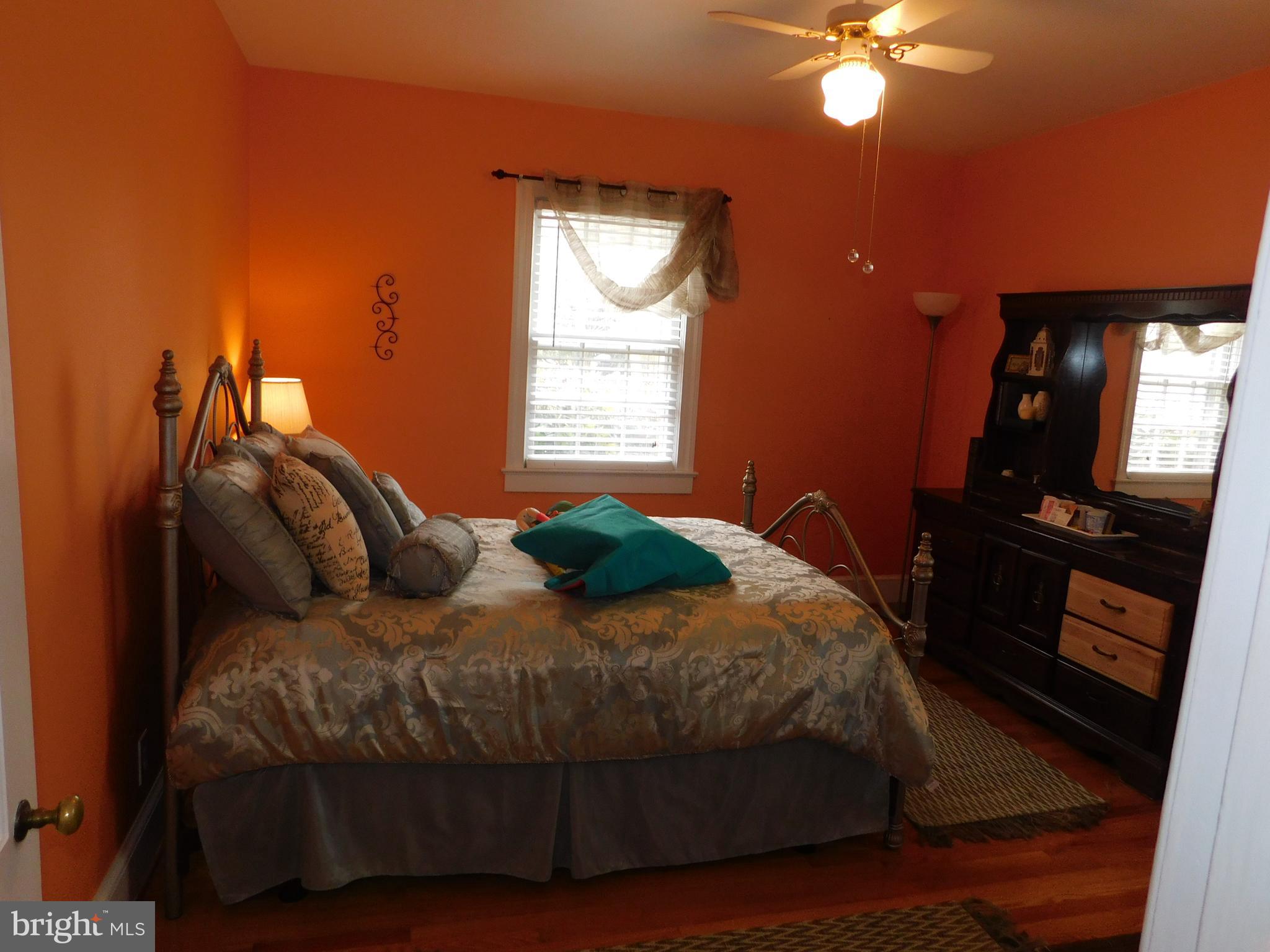 COGHILL ST - Residential Lease