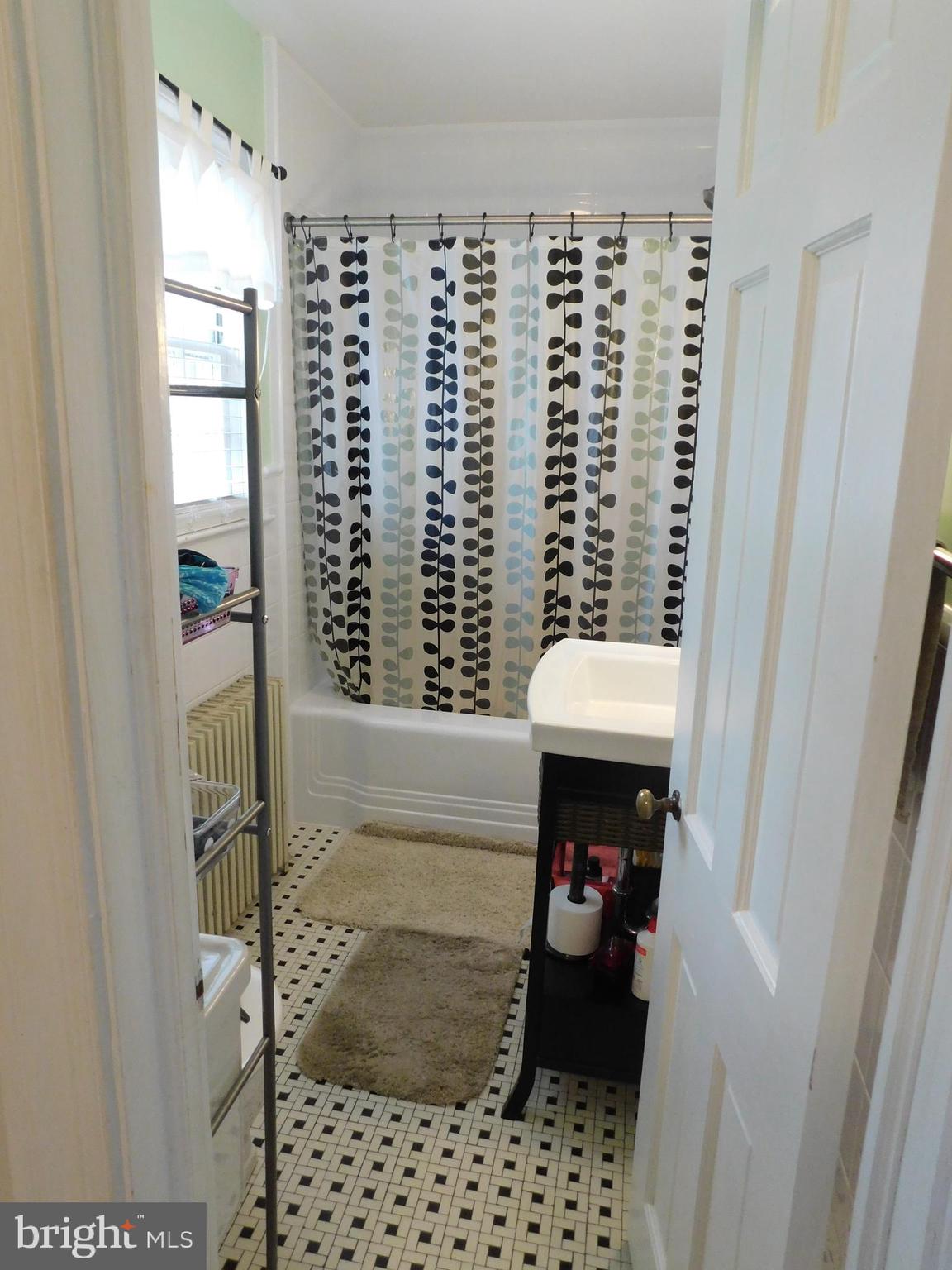 COGHILL ST - Residential Lease