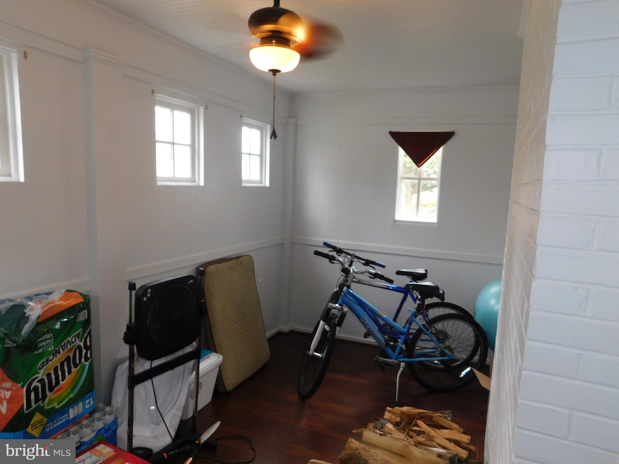 COGHILL ST - Residential Lease