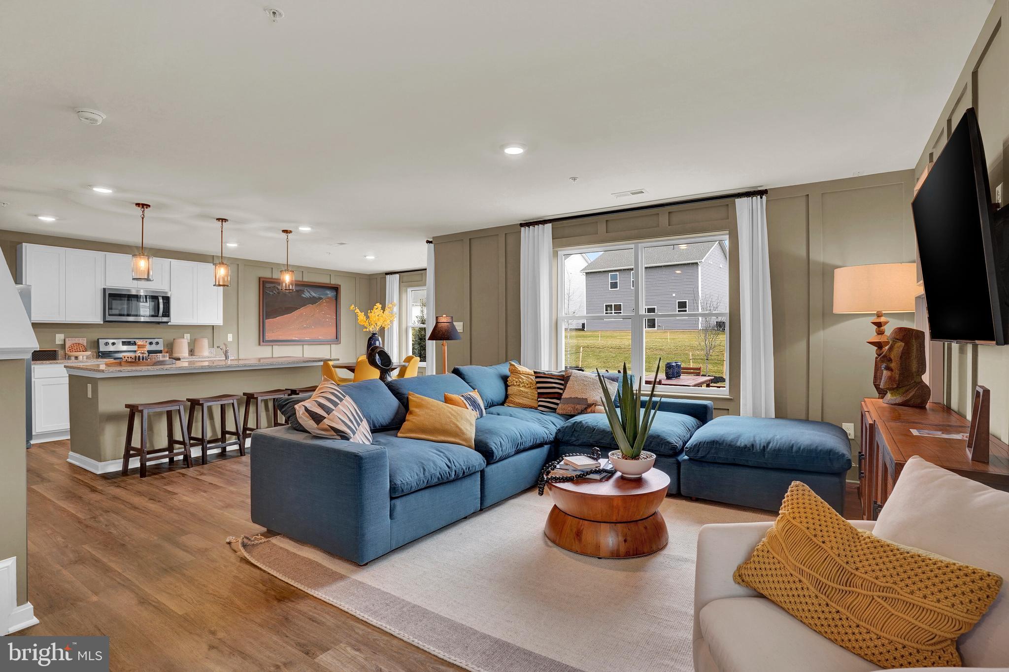 WEST WIND - Residential