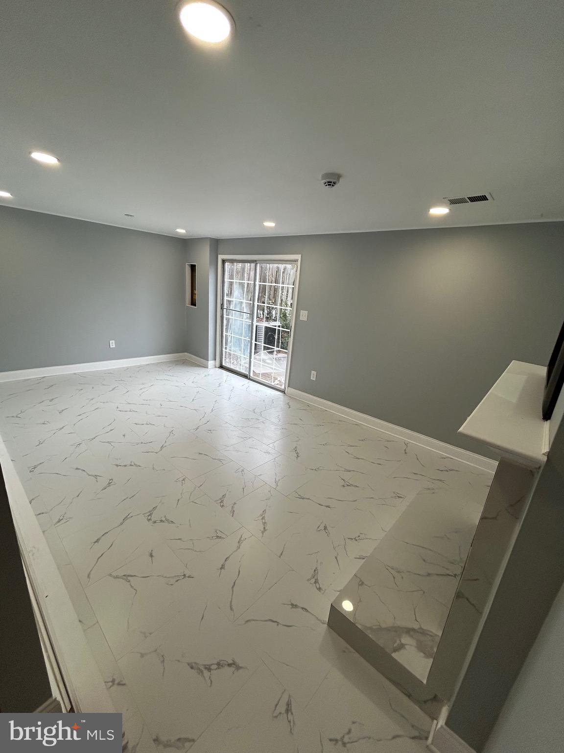 WOODSTREAM VILLAGE - Residential