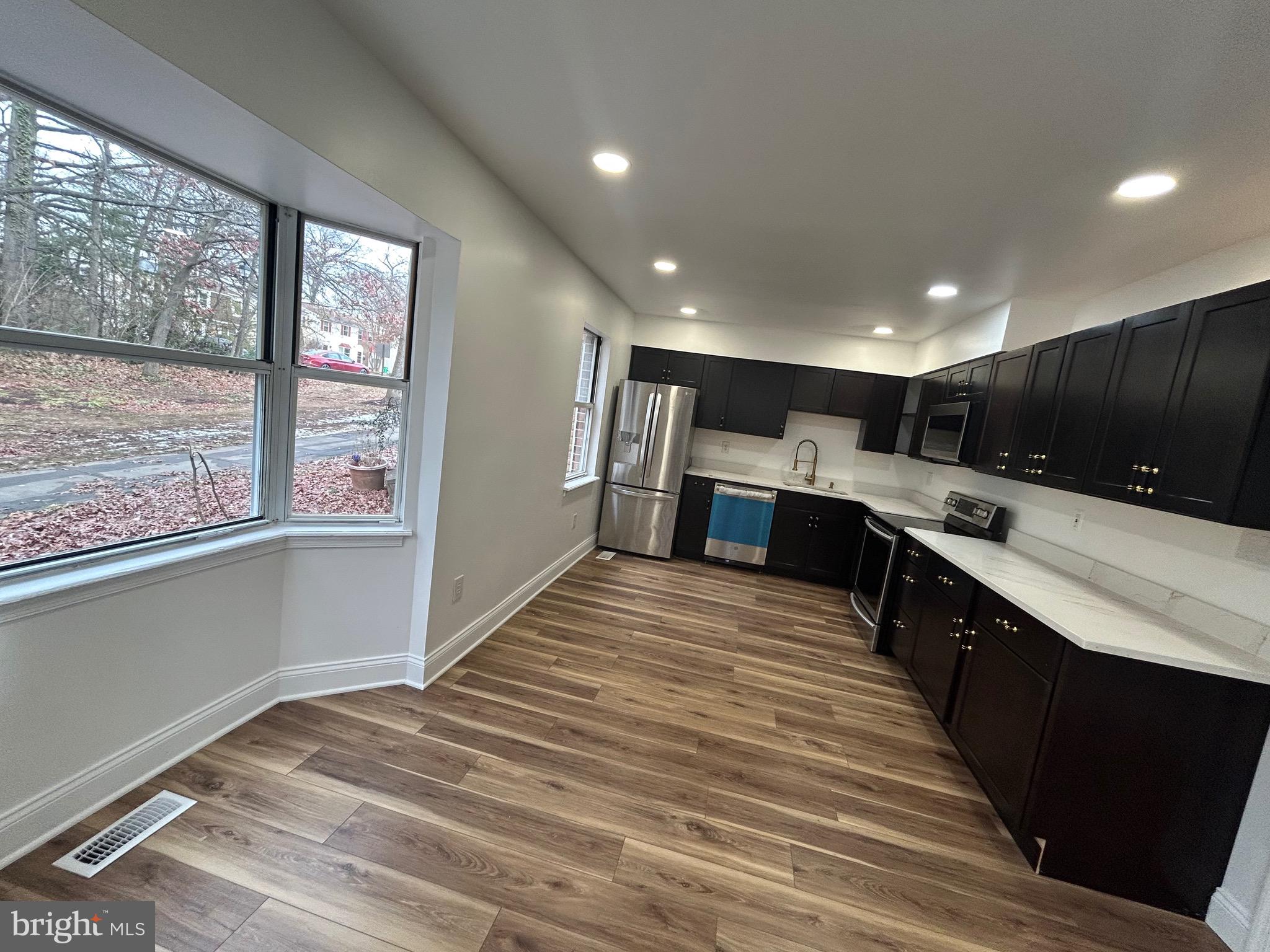 WOODSTREAM VILLAGE - Residential