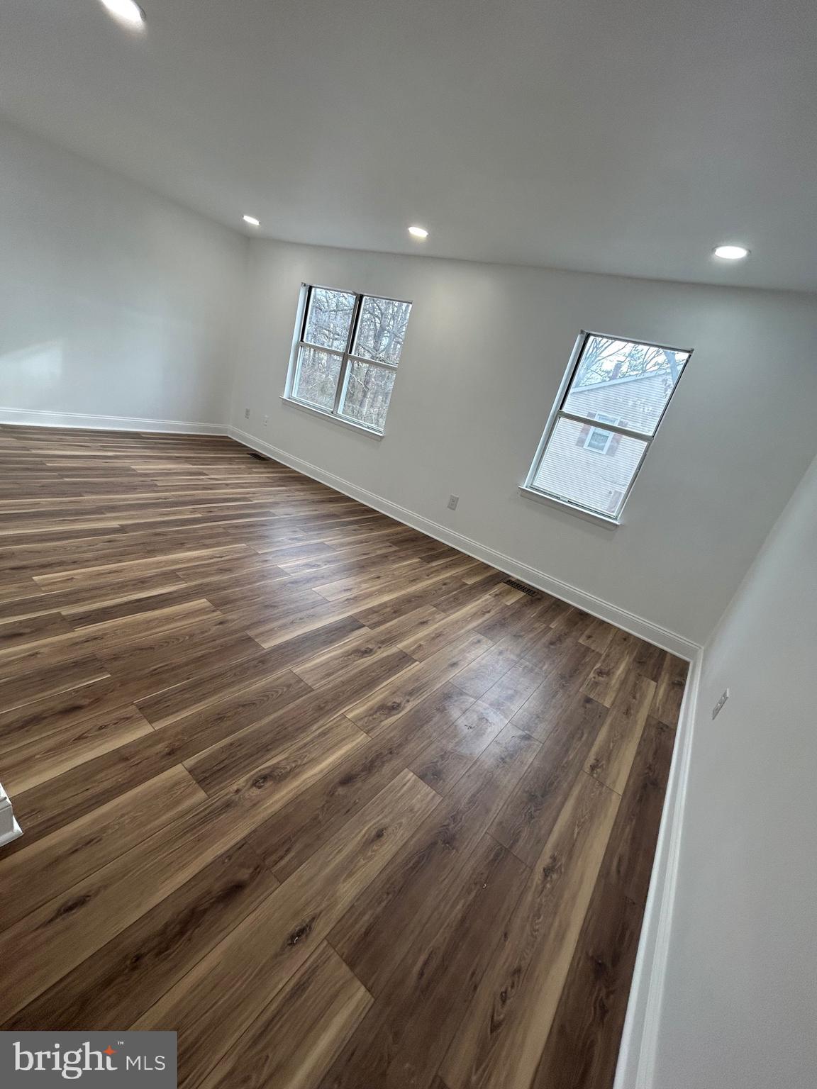 WOODSTREAM VILLAGE - Residential