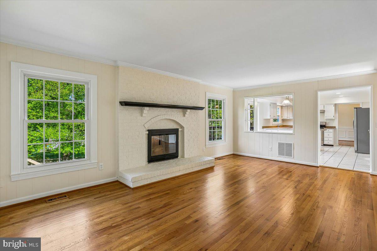 POTOMAC CHASE - Residential