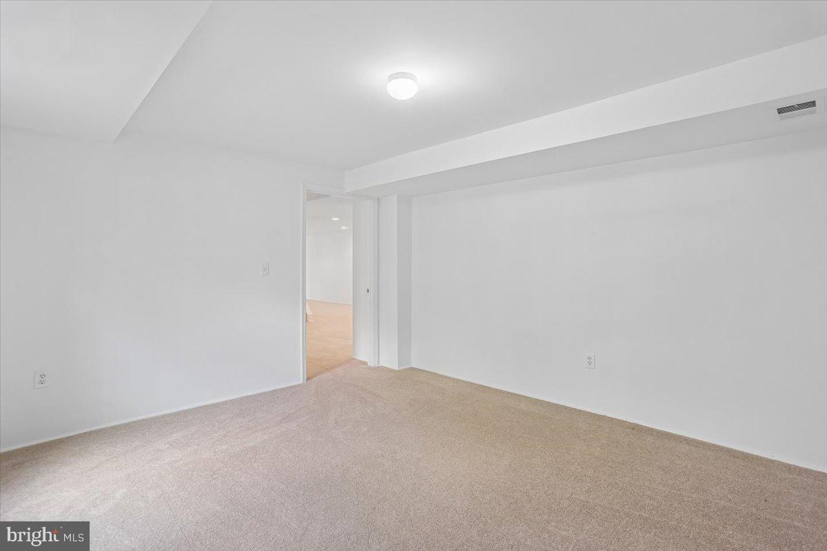 POTOMAC CHASE - Residential