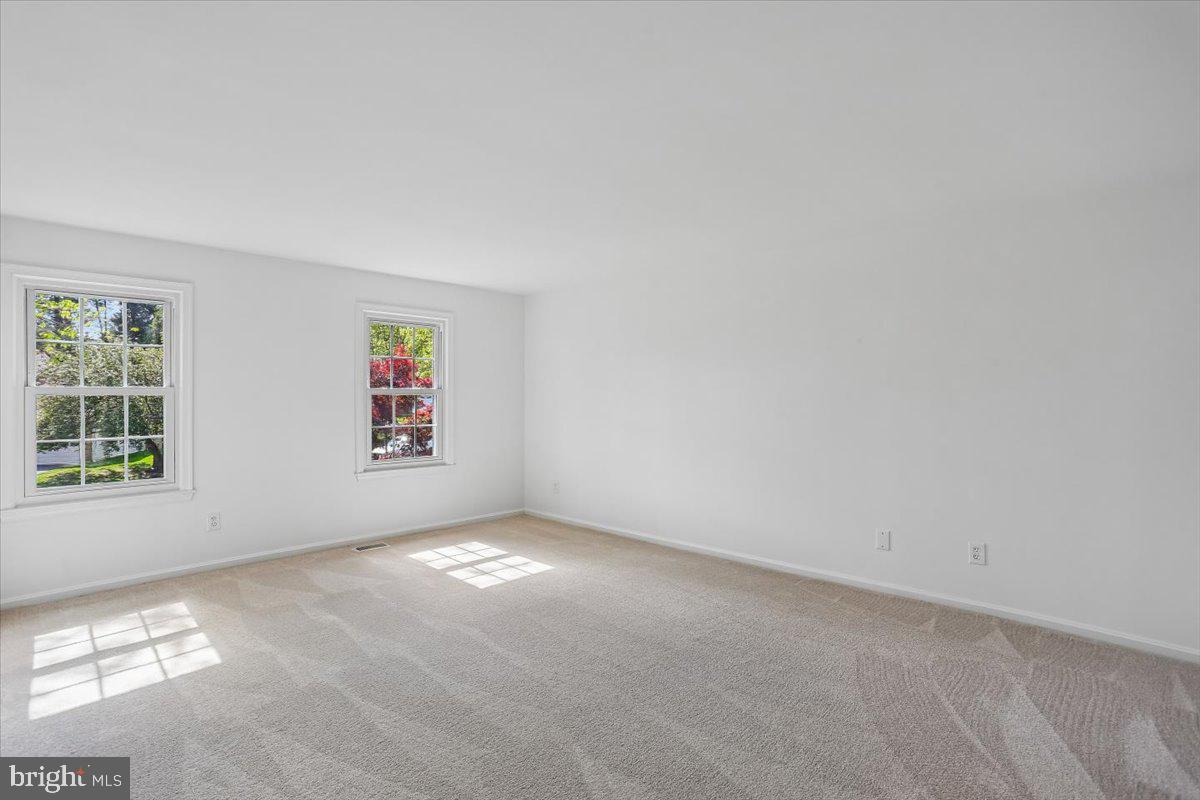 POTOMAC CHASE - Residential