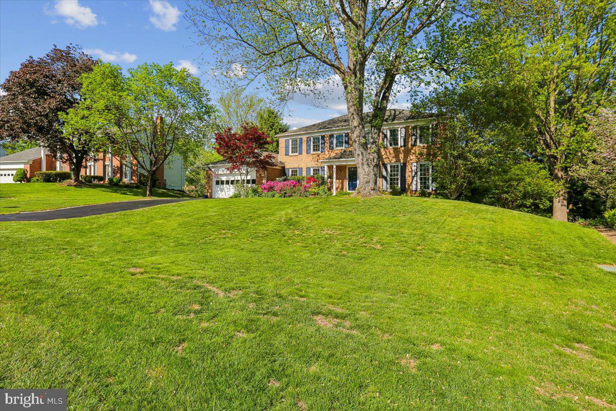 POTOMAC CHASE - Residential