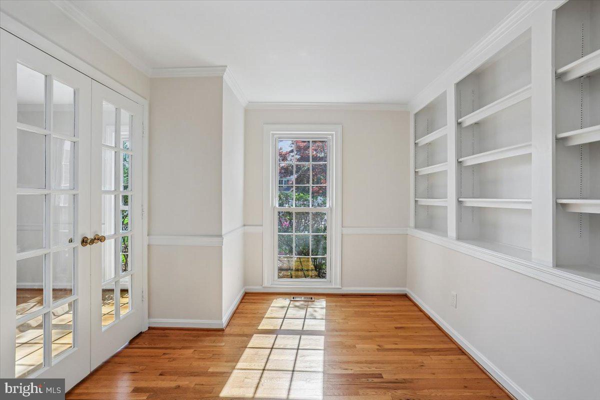 POTOMAC CHASE - Residential