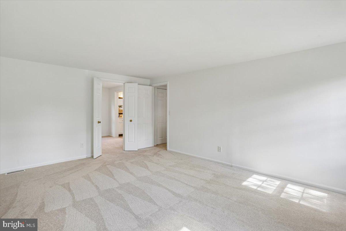 POTOMAC CHASE - Residential