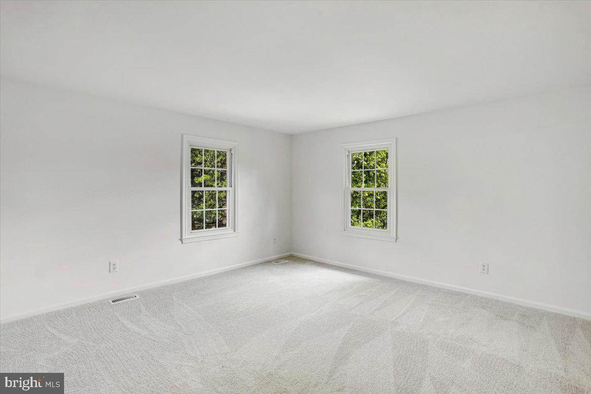 POTOMAC CHASE - Residential