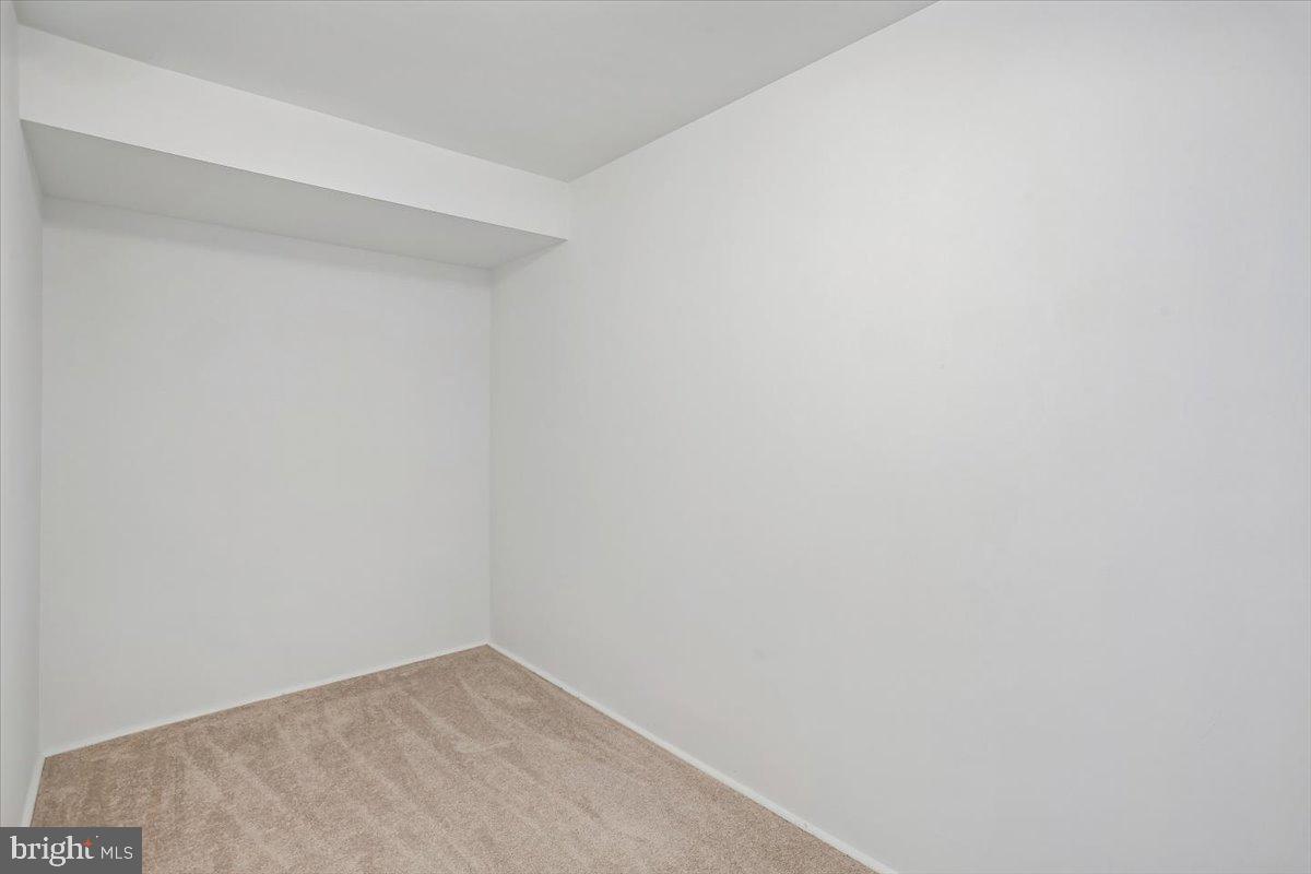 POTOMAC CHASE - Residential