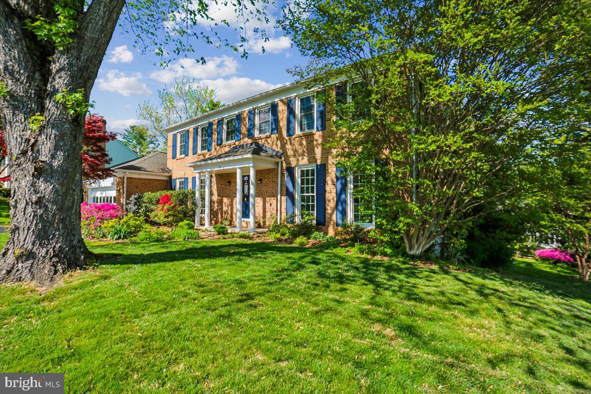 POTOMAC CHASE - Residential