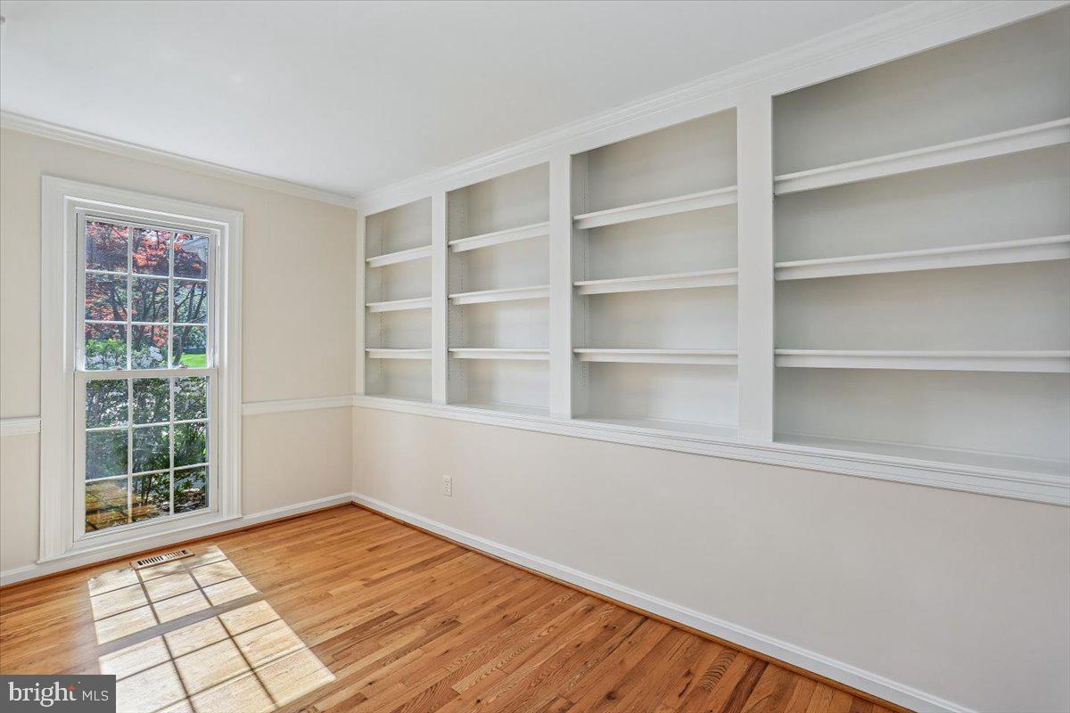 POTOMAC CHASE - Residential