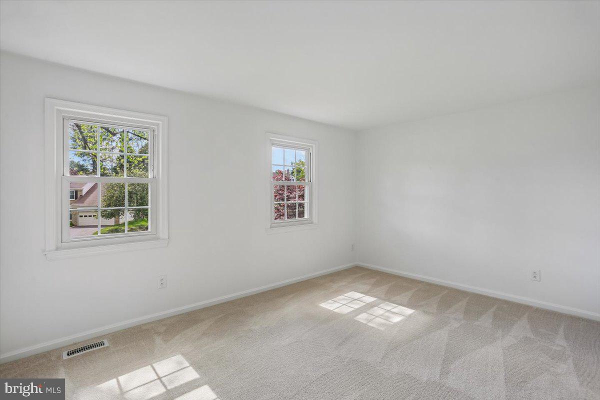 POTOMAC CHASE - Residential