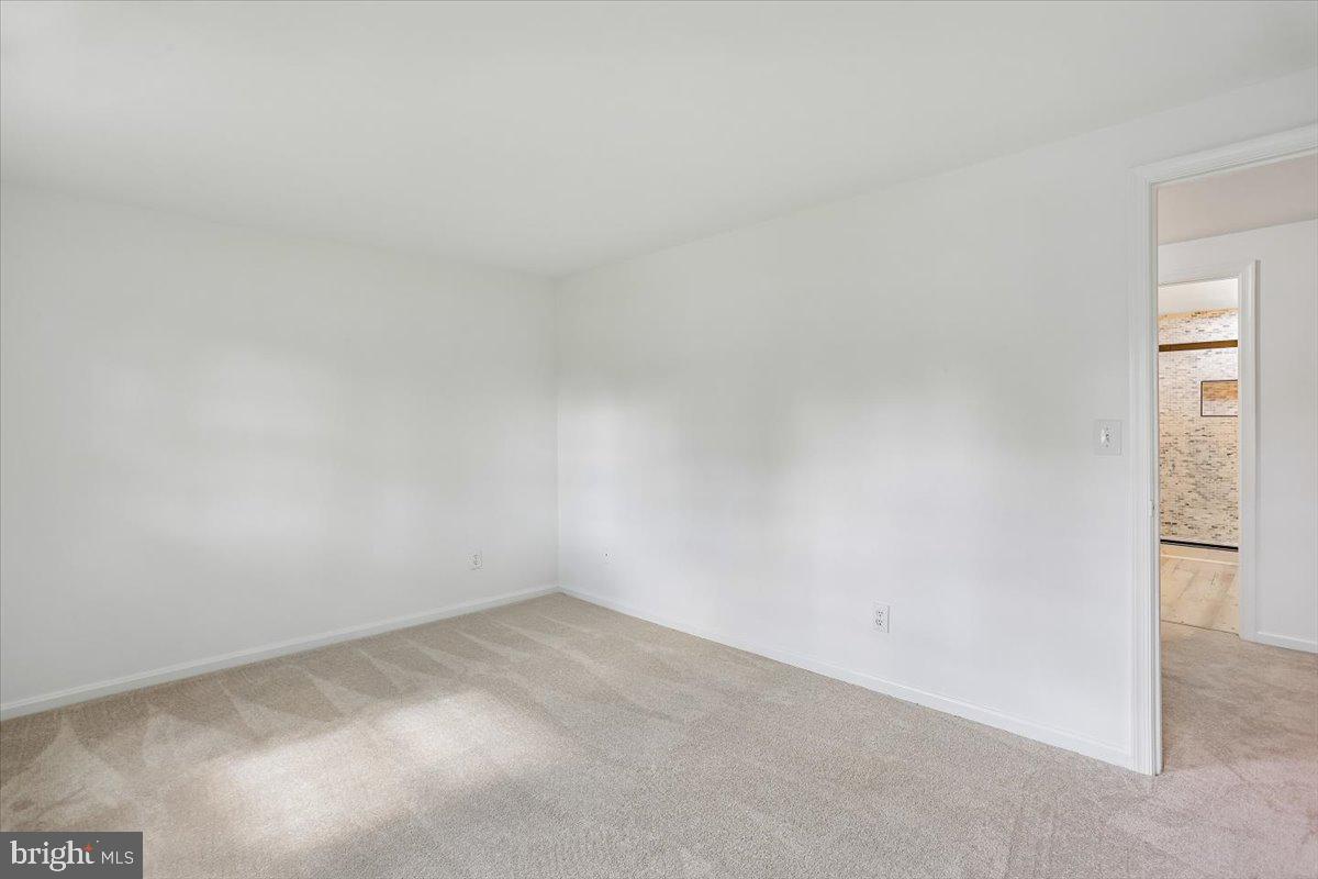 POTOMAC CHASE - Residential