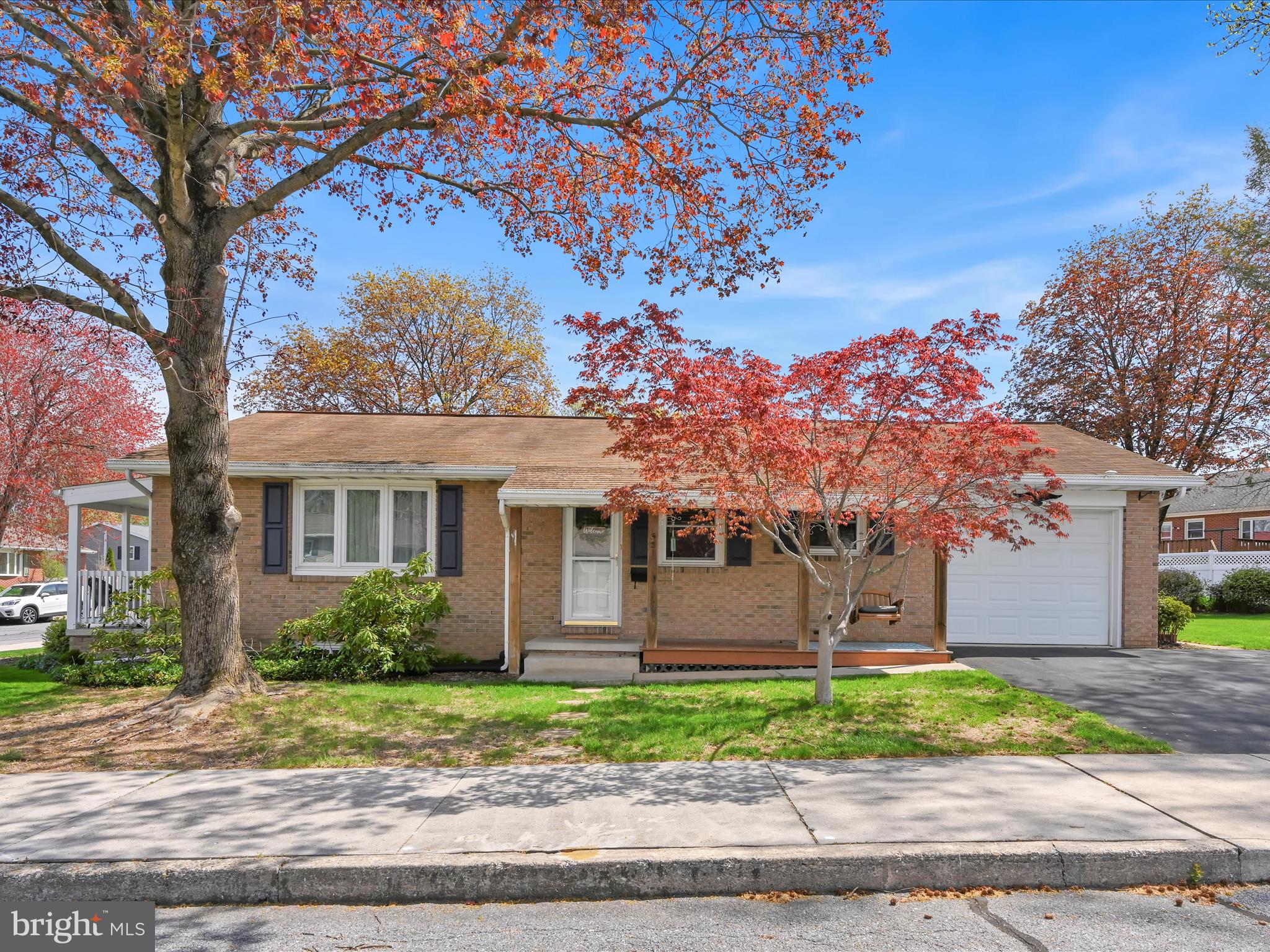 52 CIRCLE DRIVE