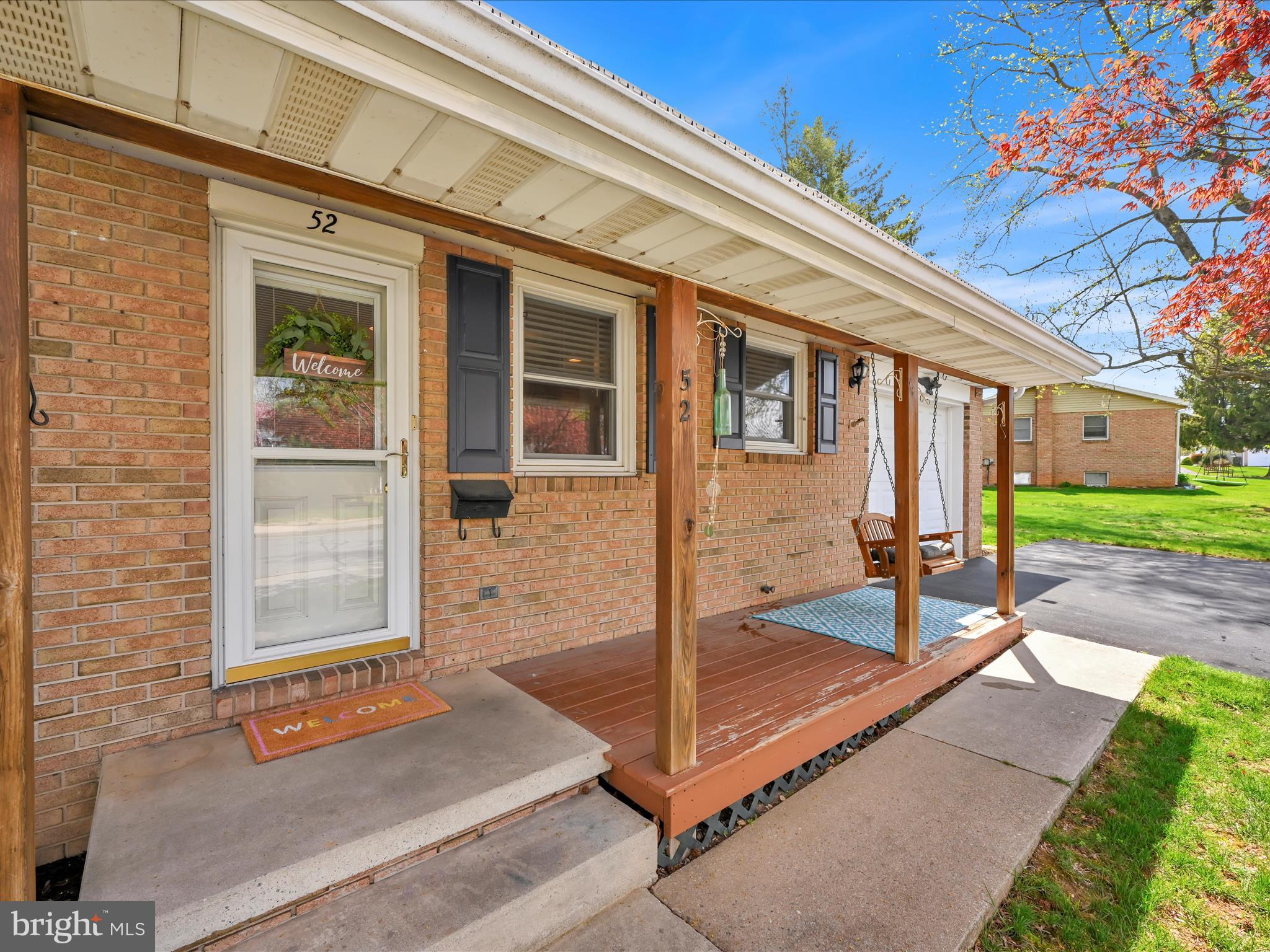 52 CIRCLE DRIVE