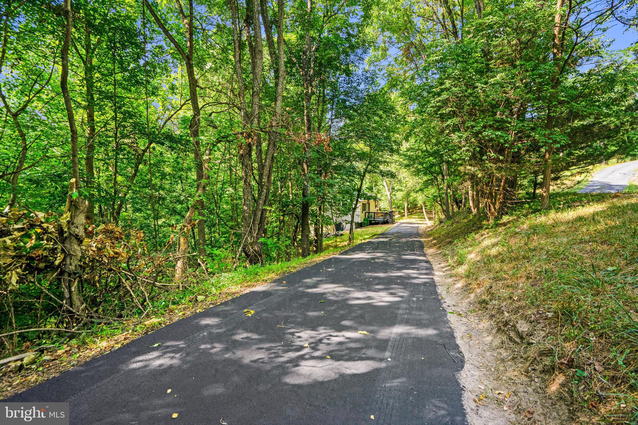 APPLE MT LAKE WEST - Residential