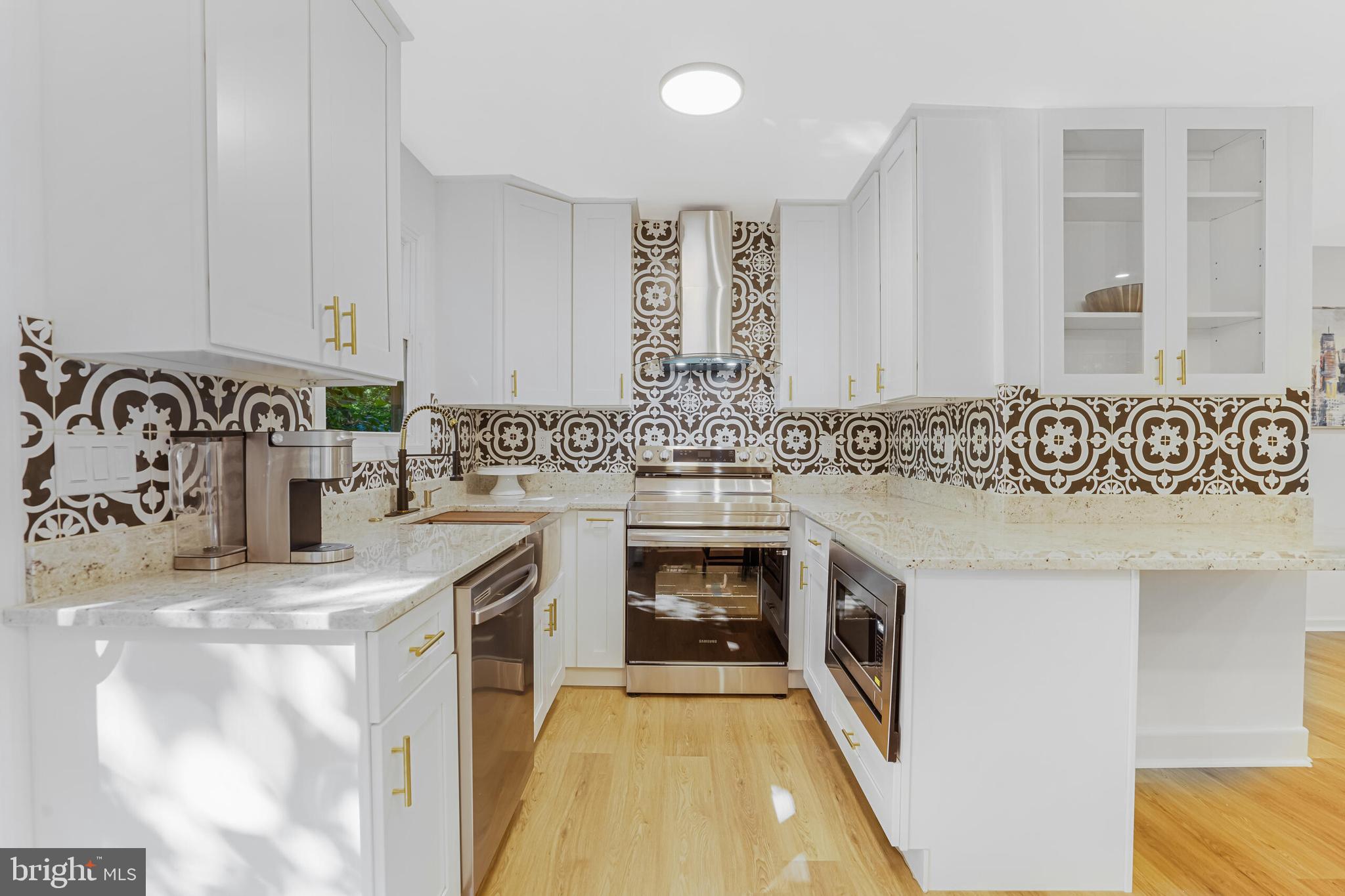 APPLE MT LAKE WEST - Residential