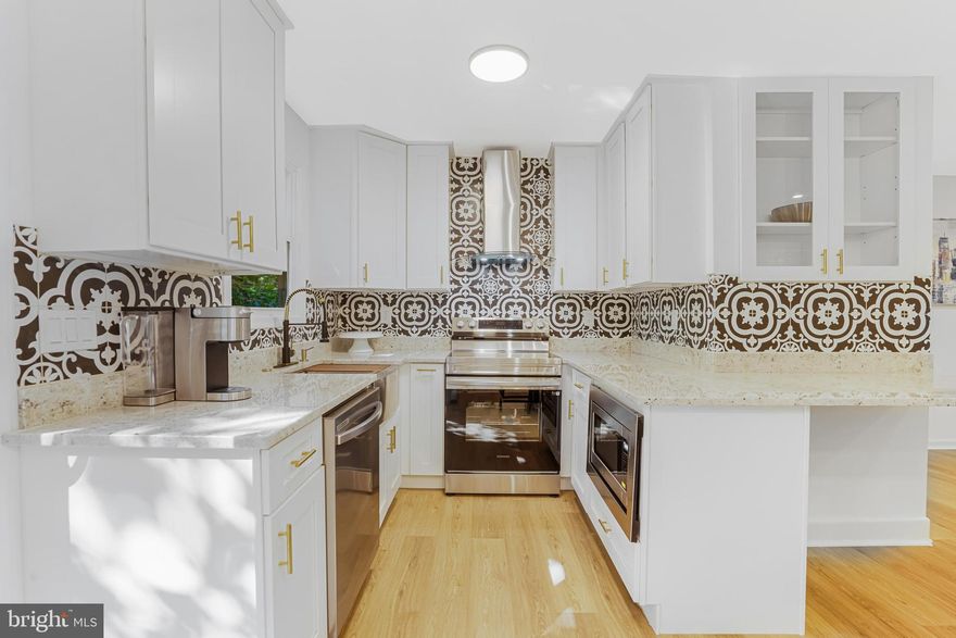 Welcome to 101 Core Dr.!  This remodeled 3 bedroom 2 bath home on 3 acres is seeking  new owners.  

This residence is a fabulous blend of private oasis and easy access.  It offers the perfect blend of modern amenities and peaceful country living.   Located in the hills of Wild Cat Knob you can access route 66 in 5 minutes or be in downtown Front Royal in under 15 minutes , yet still be surrounded by the peace and beauty of nature.  

With a fully remodeled kitchen featuring stainless steel appliances, granite counter tops and a breakfast bar, two fully remodeled bathrooms, lower level wet barn, brand new flooring, new electric fireplace, and freshly painted throughout you can simply move in and enjoy.  Add new windows, a new hot water heater, and a new HVAC system to these stylish features and you are ready to enjoy the home in comfort.   When you are ready to step out doors you need to decide if you want to spend time on your front porch, rear lower deck, rear upper deck, or the pergola near your walkout basement entrance.

Don't miss the opportunity to make 101 Core Dr. your new home. This property offers everything you need for comfortable and stylish living in Front Royal.  Schedule a showing today and experience the charm and convenience of this wonderful home for yourself!