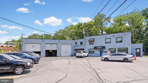 Photo of 4401 E Fairmount Avenue E, BALTIMORE, MD 21224 (MLS # MDBA2219306)