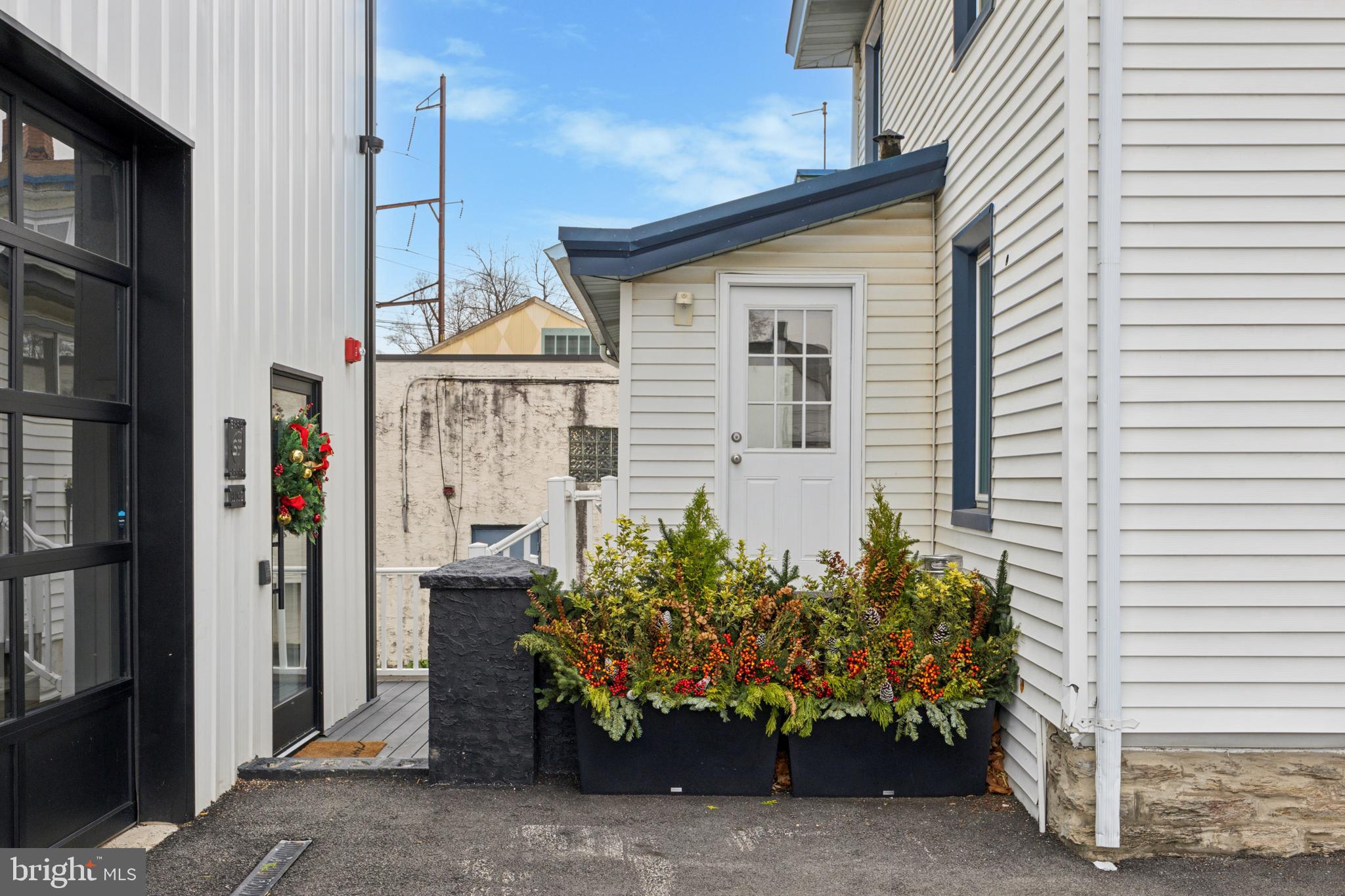 GLENSIDE - Residential Lease