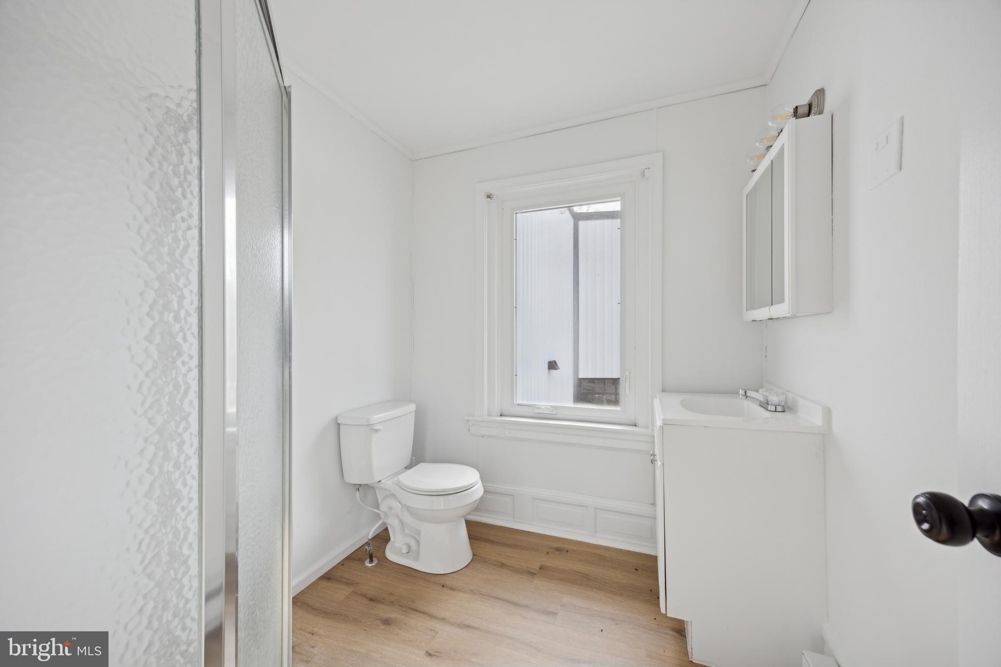 GLENSIDE - Residential Lease