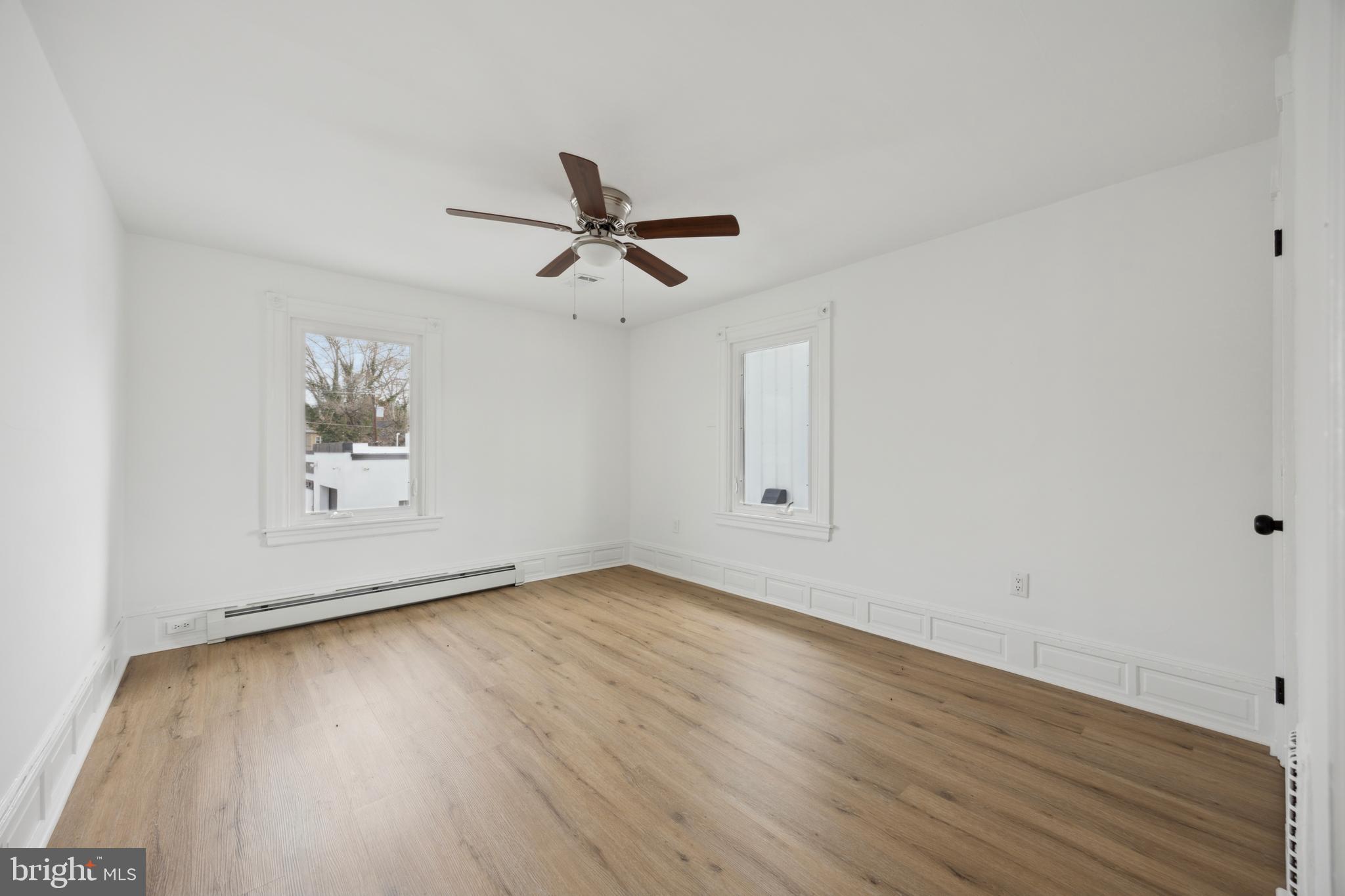 GLENSIDE - Residential Lease