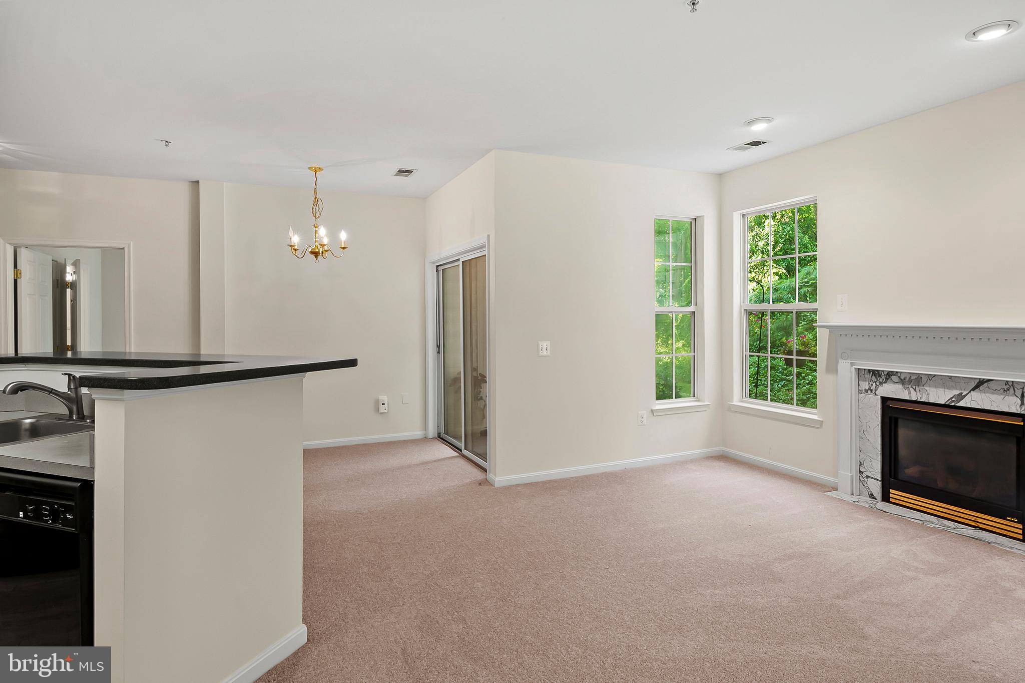 BOWIE TOWERS - Residential