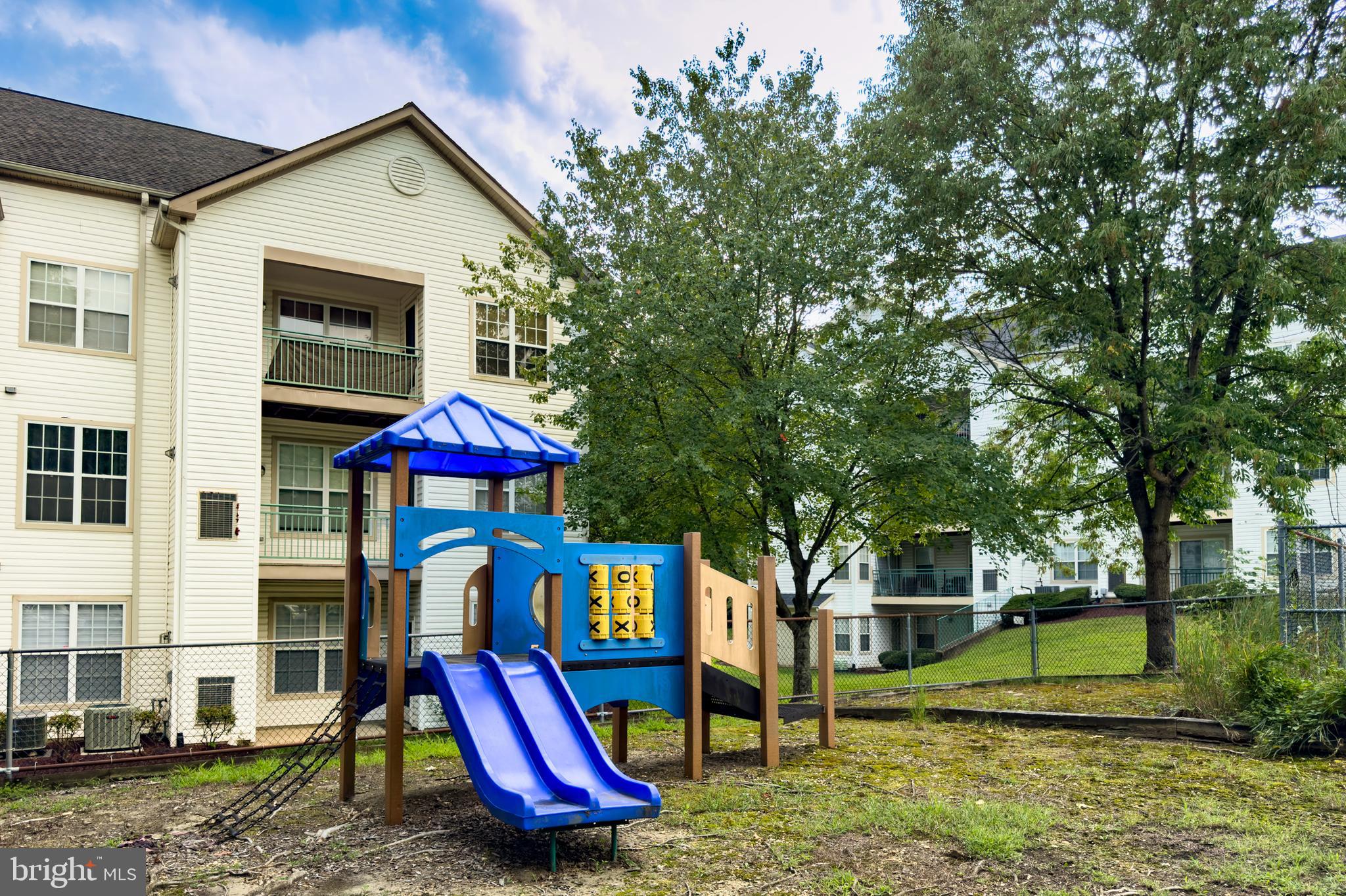 BOWIE TOWERS - Residential