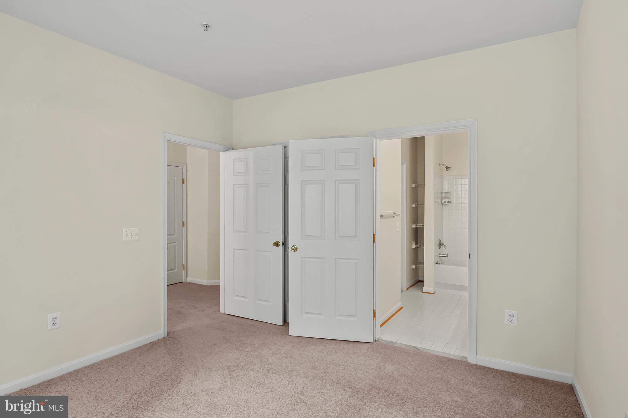 BOWIE TOWERS - Residential