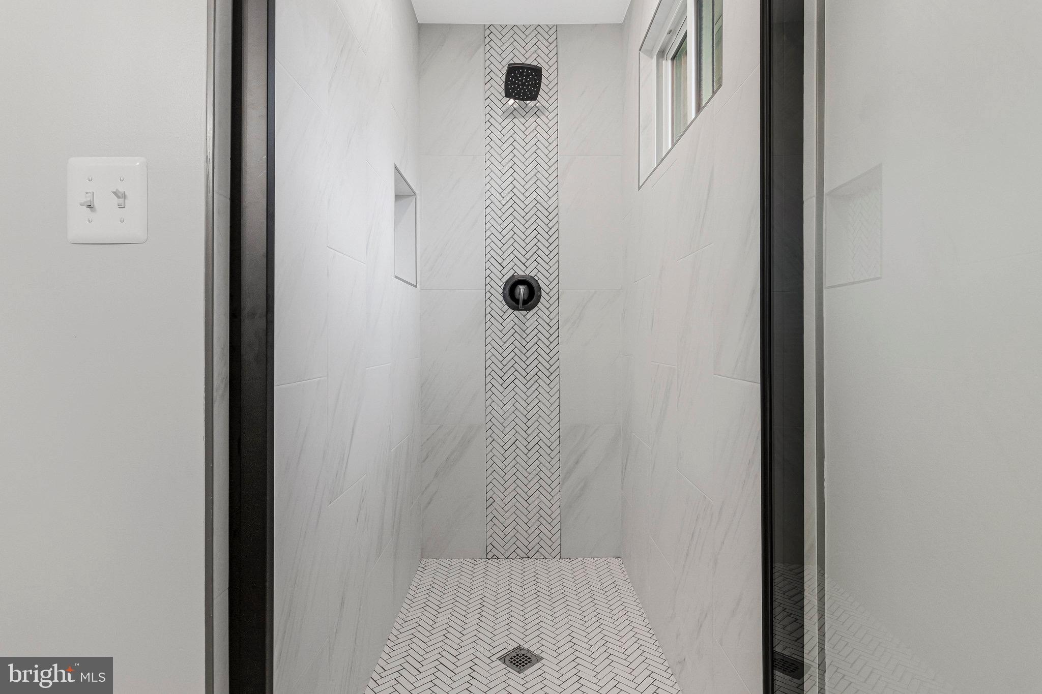 KINGS PARK - Residential Lease