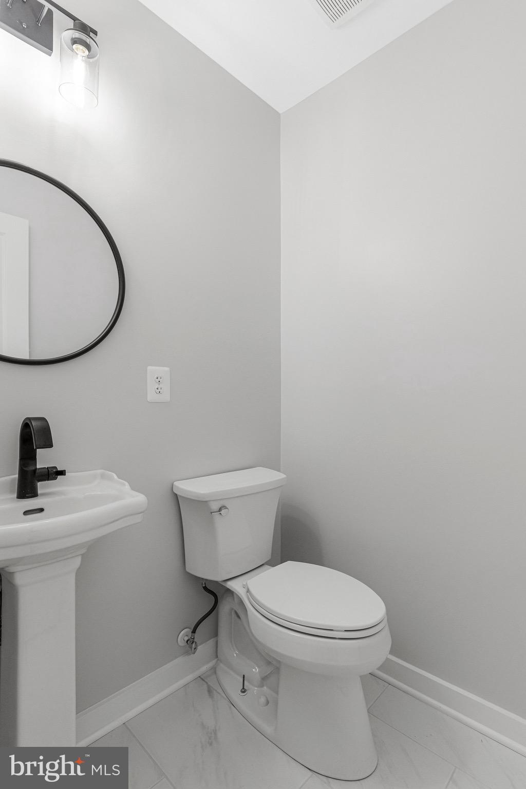 KINGS PARK - Residential Lease