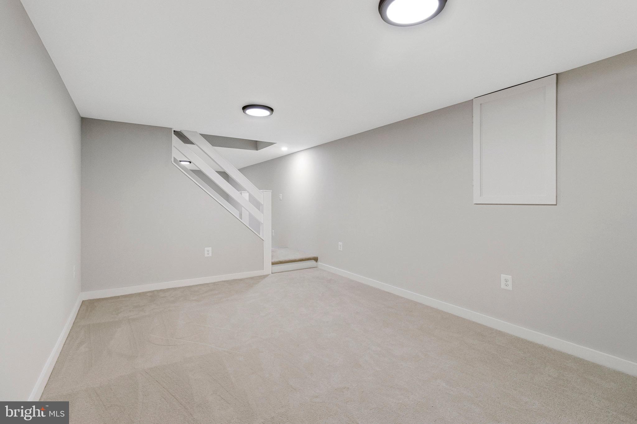 KINGS PARK - Residential Lease