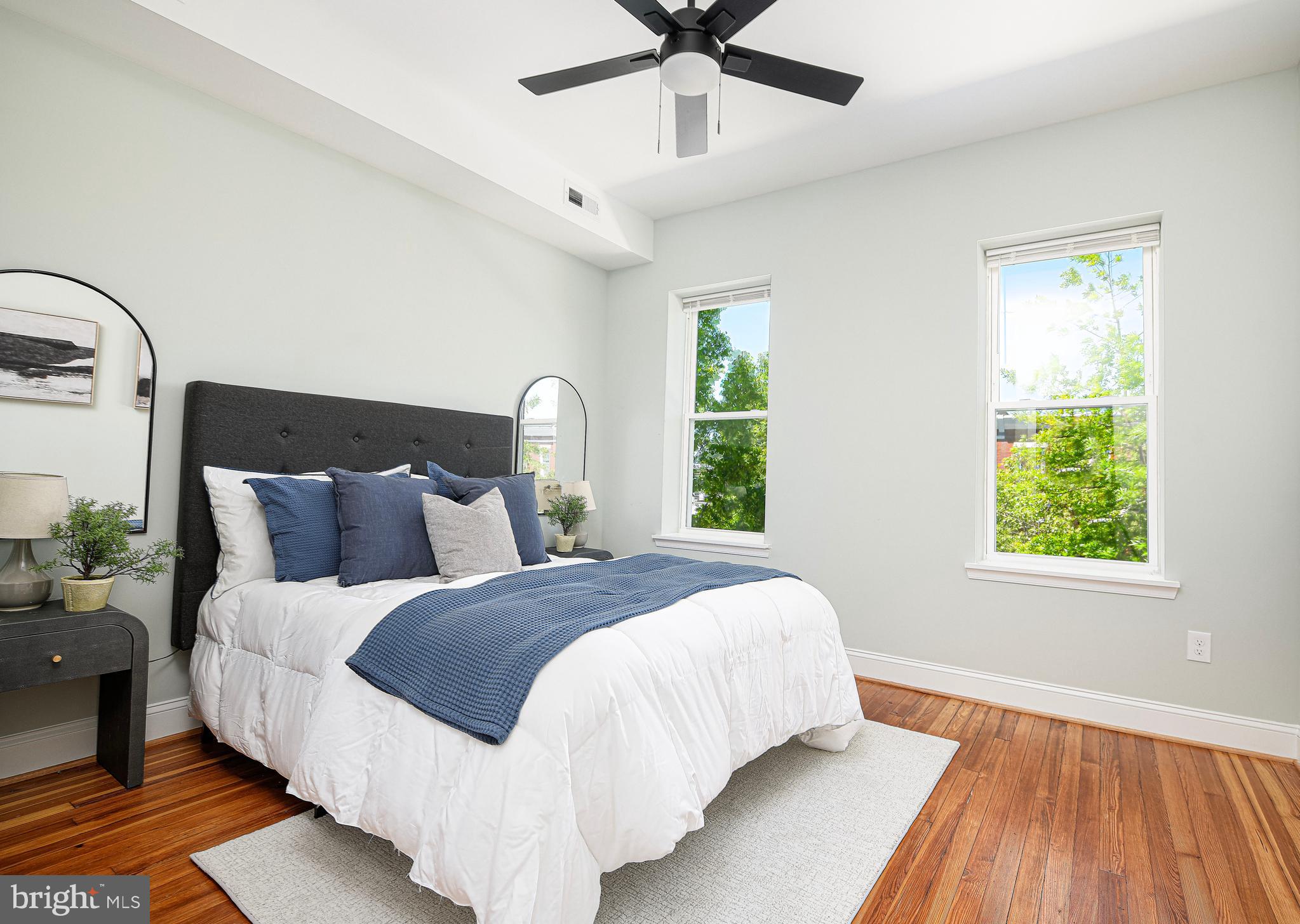 ELLWOOD PARK - Residential