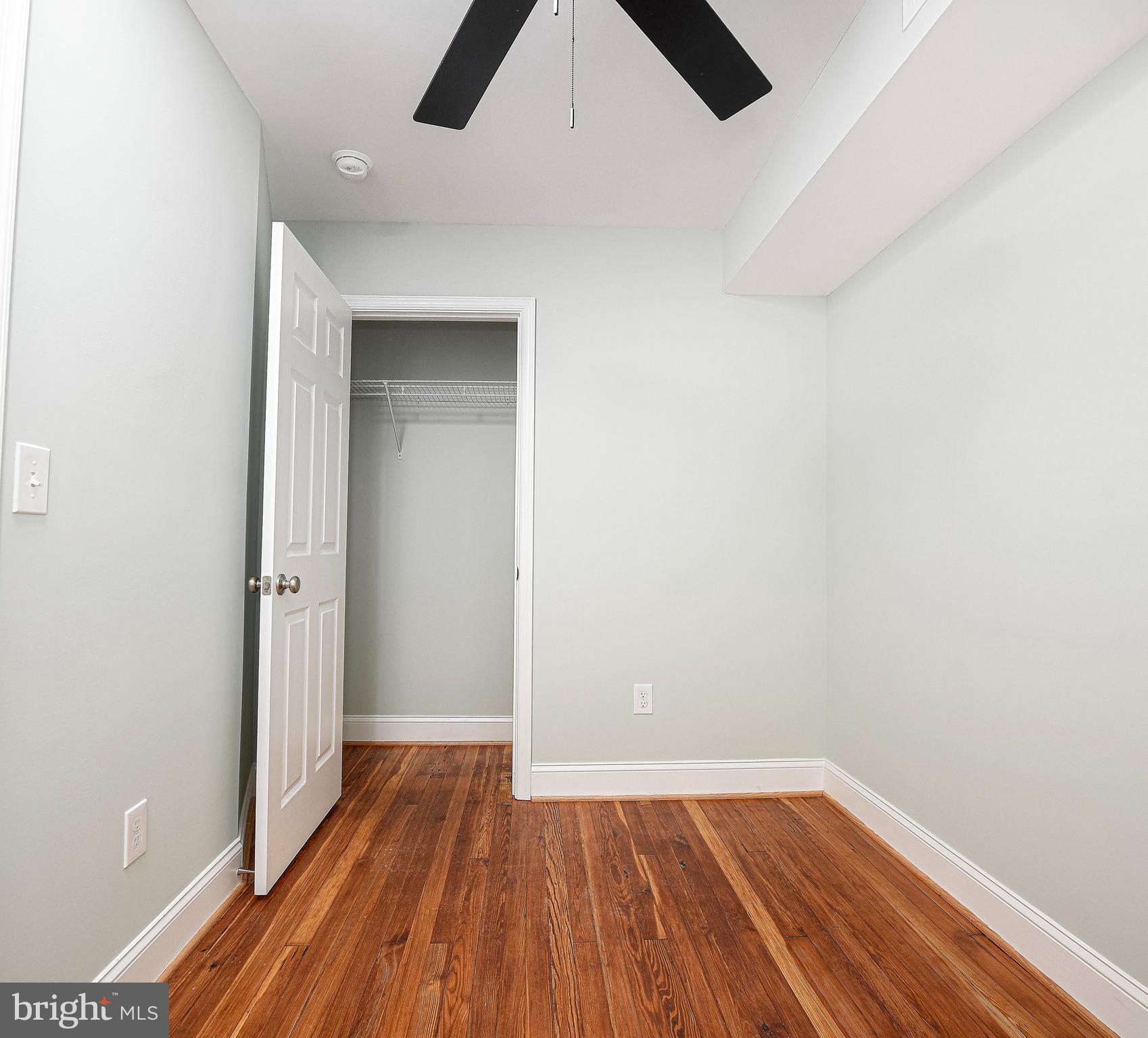 ELLWOOD PARK - Residential