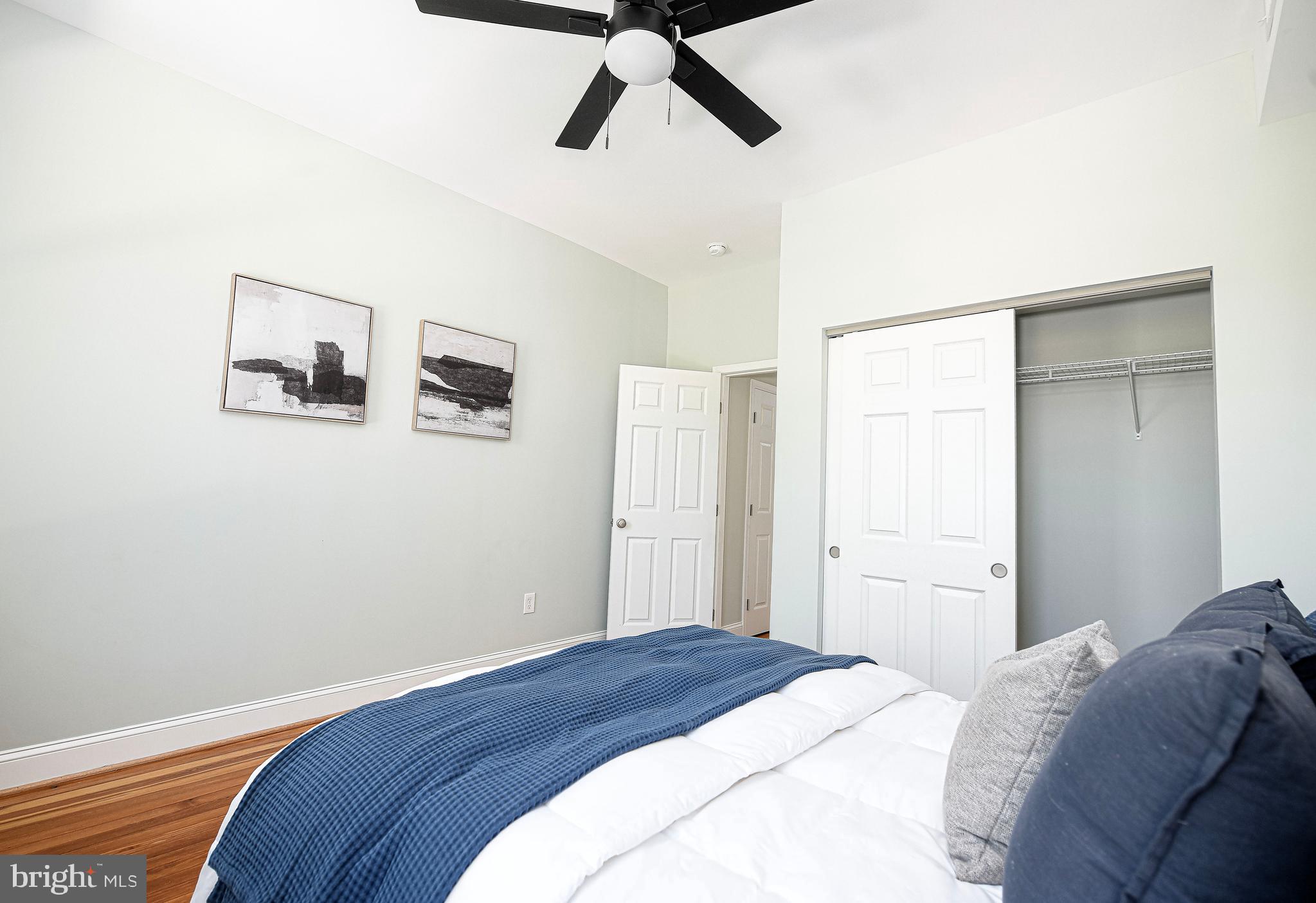ELLWOOD PARK - Residential