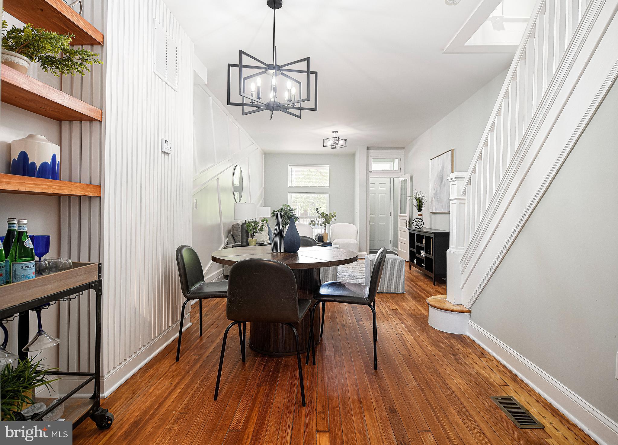 ELLWOOD PARK - Residential