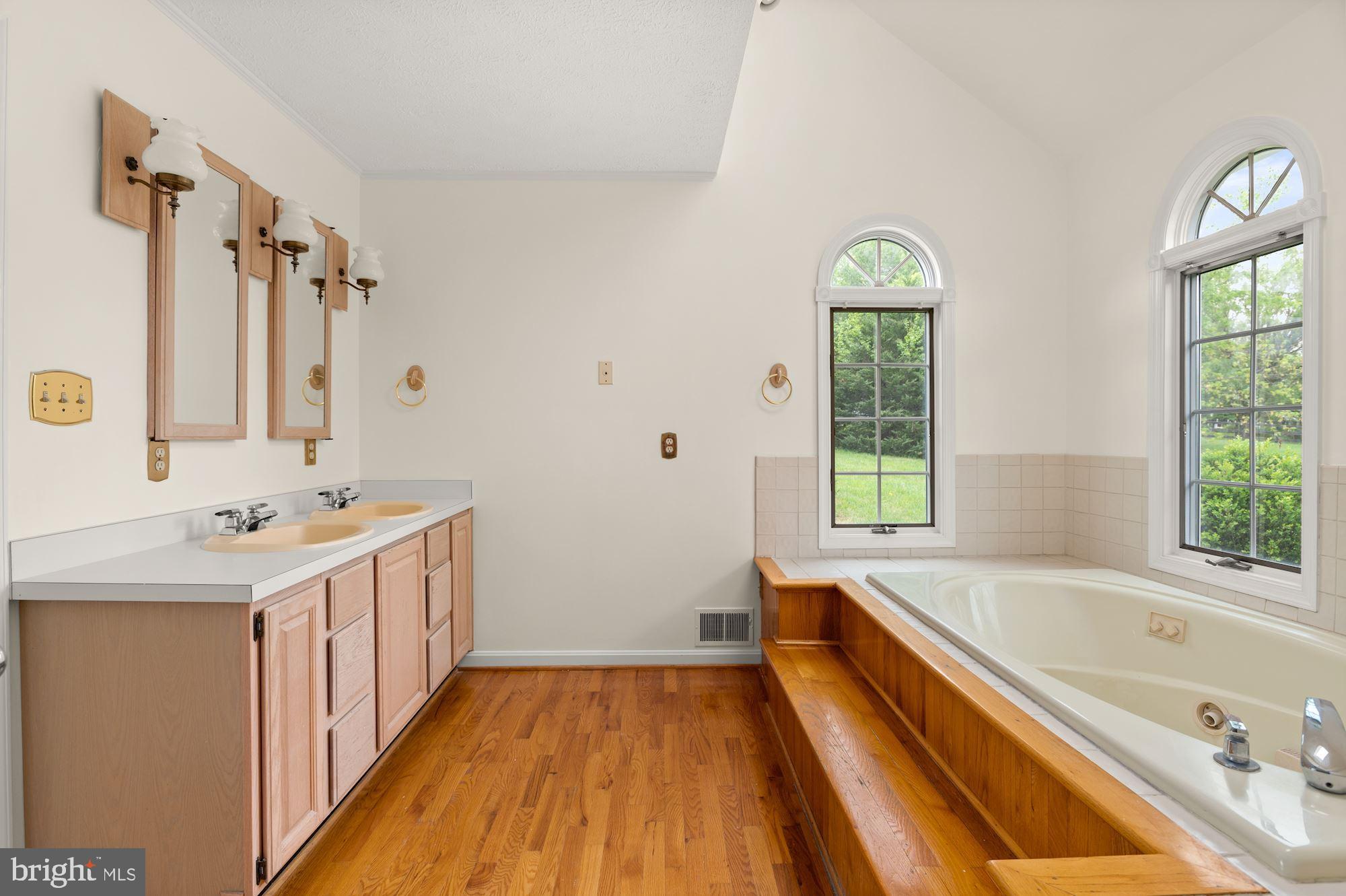 BLUE RIDGE DOWNS - Residential