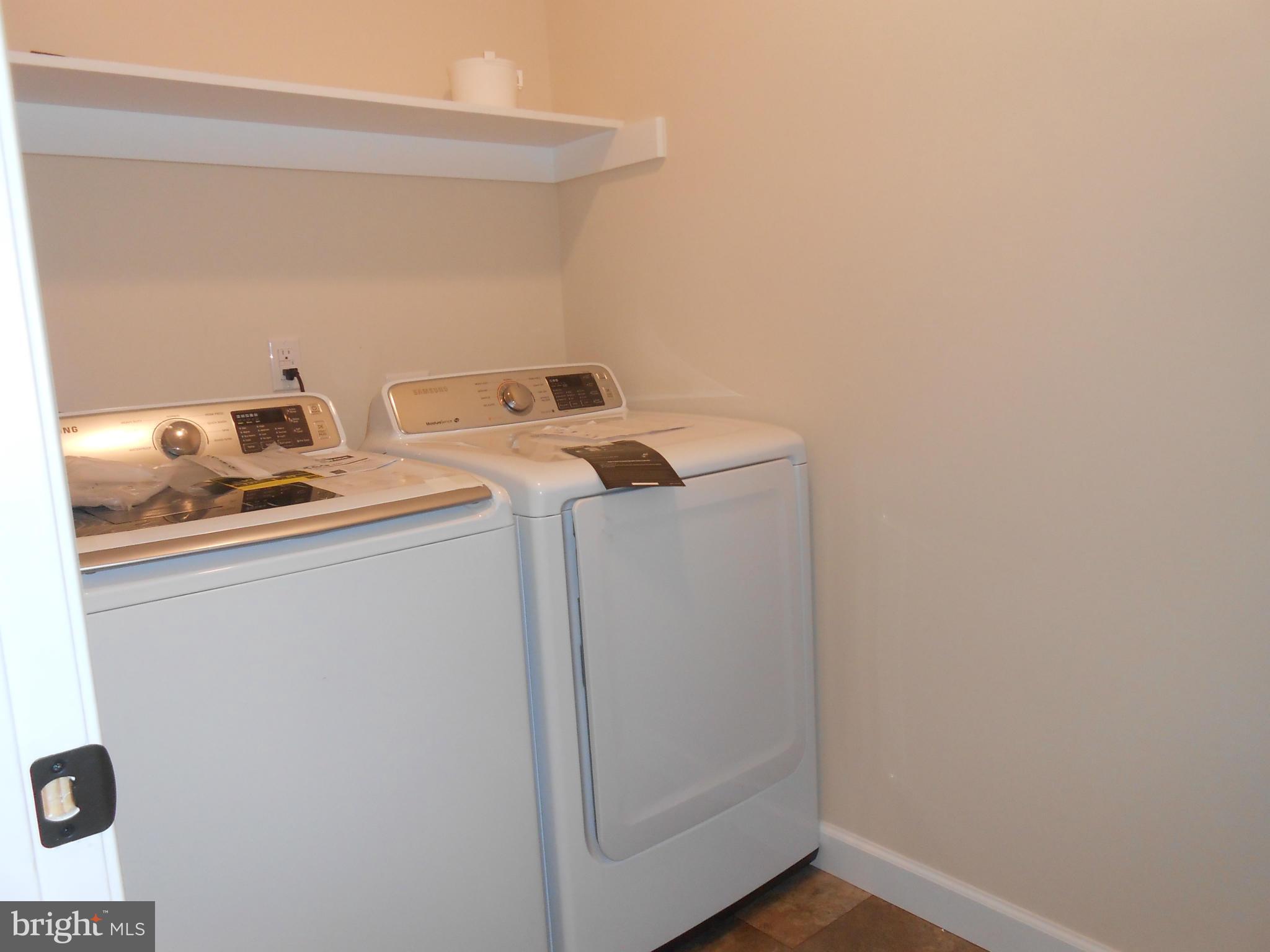 INDIANTOWN HILLS - Residential