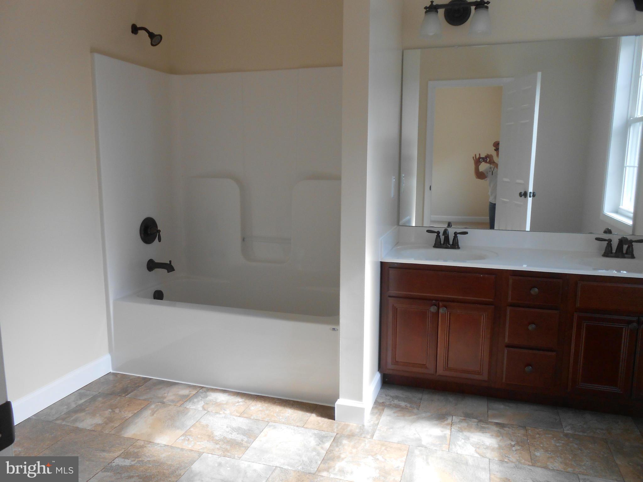 INDIANTOWN HILLS - Residential