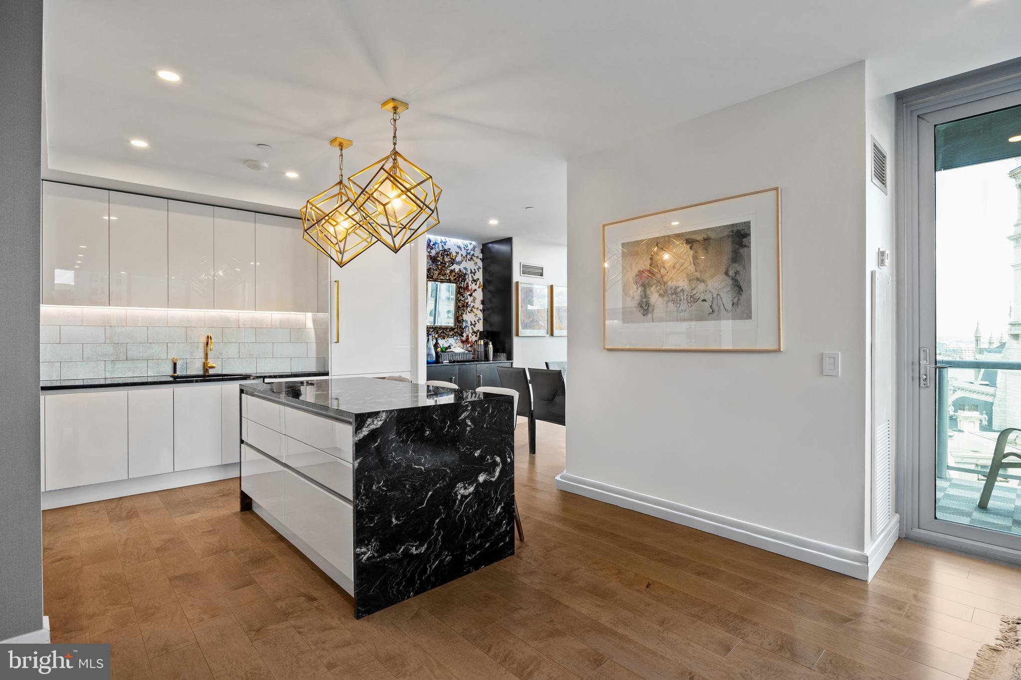 RITTENHOUSE SQUARE - Residential Lease