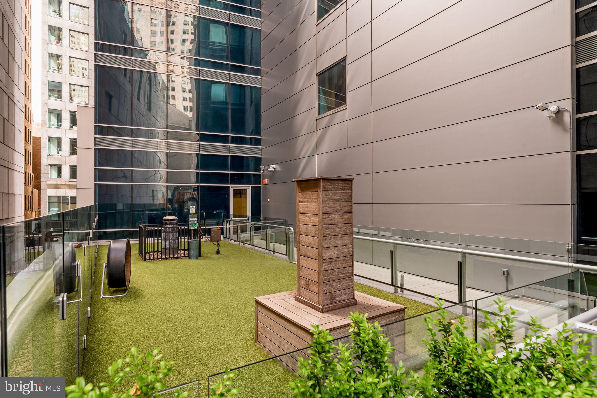 RITTENHOUSE SQUARE - Residential Lease