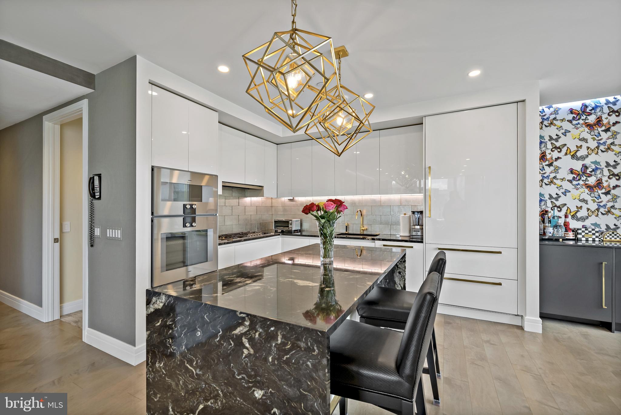 RITTENHOUSE SQUARE - Residential Lease