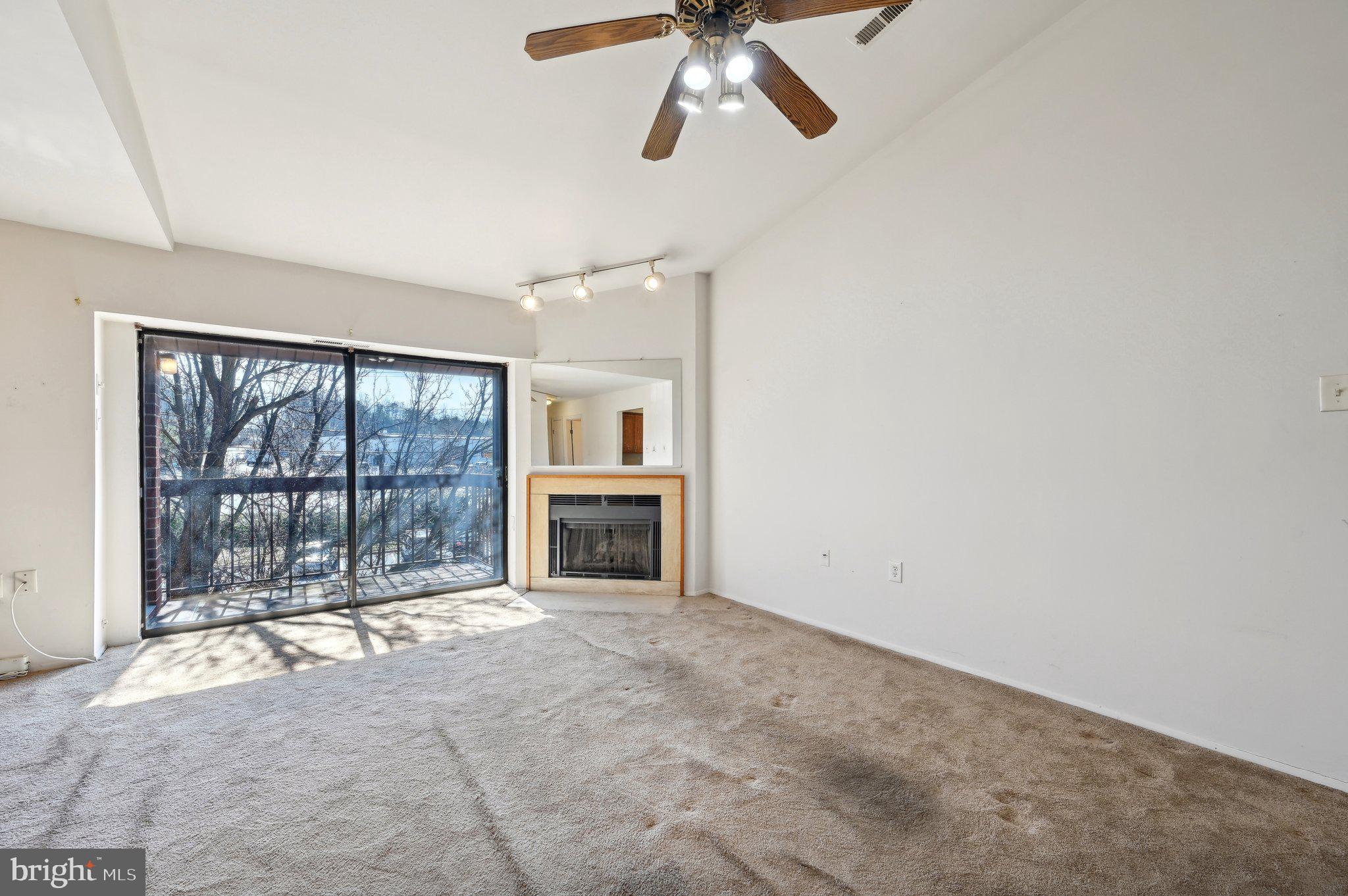 SUN VALLEY CONDOMINIUMS - Residential